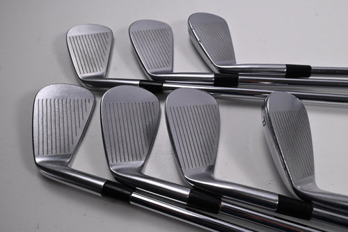 Taylormade P.7CB Irons / 4-PW / X-Flex Oban CT-125 Shafts