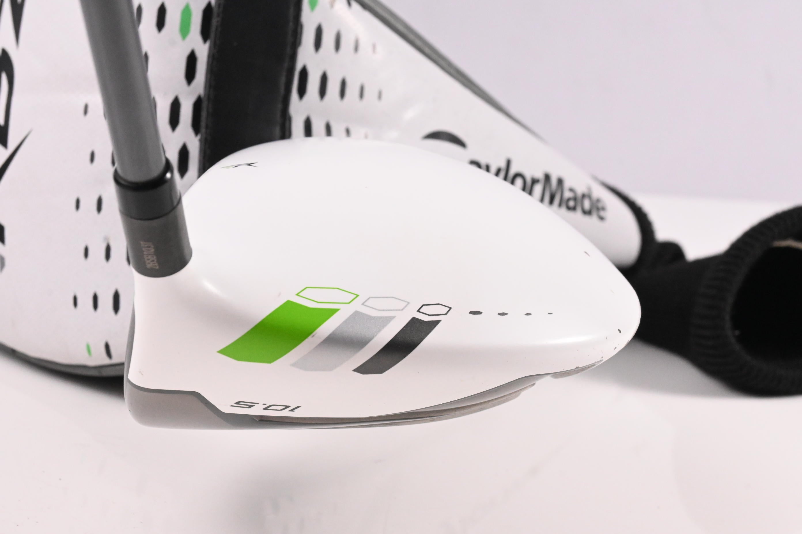Taylormade RBZ Driver / 10.5 Degree / Regular Flex Matrix Ozik Shaft