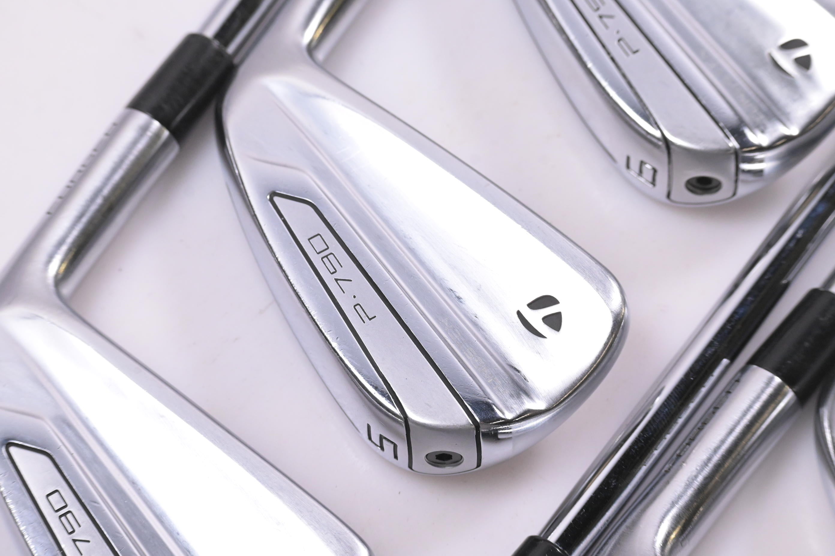 Taylormade P790 2019 Irons / 4-PW / Stiff Flex True Temper Elevate Tour Shafts