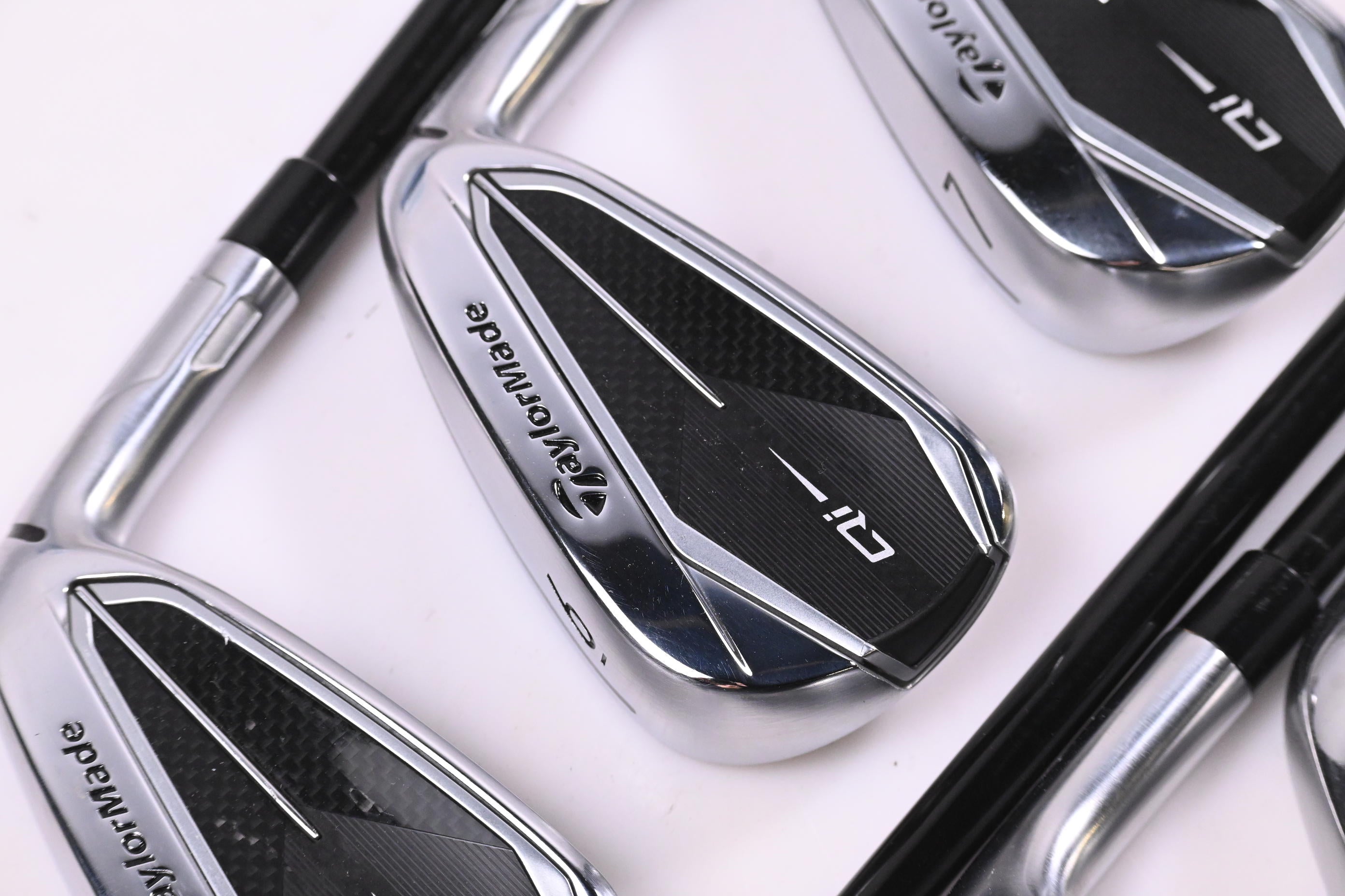 Taylormade Qi Irons / 5-PW+GW / Regular Flex Ventus TR Blue 6 Shafts