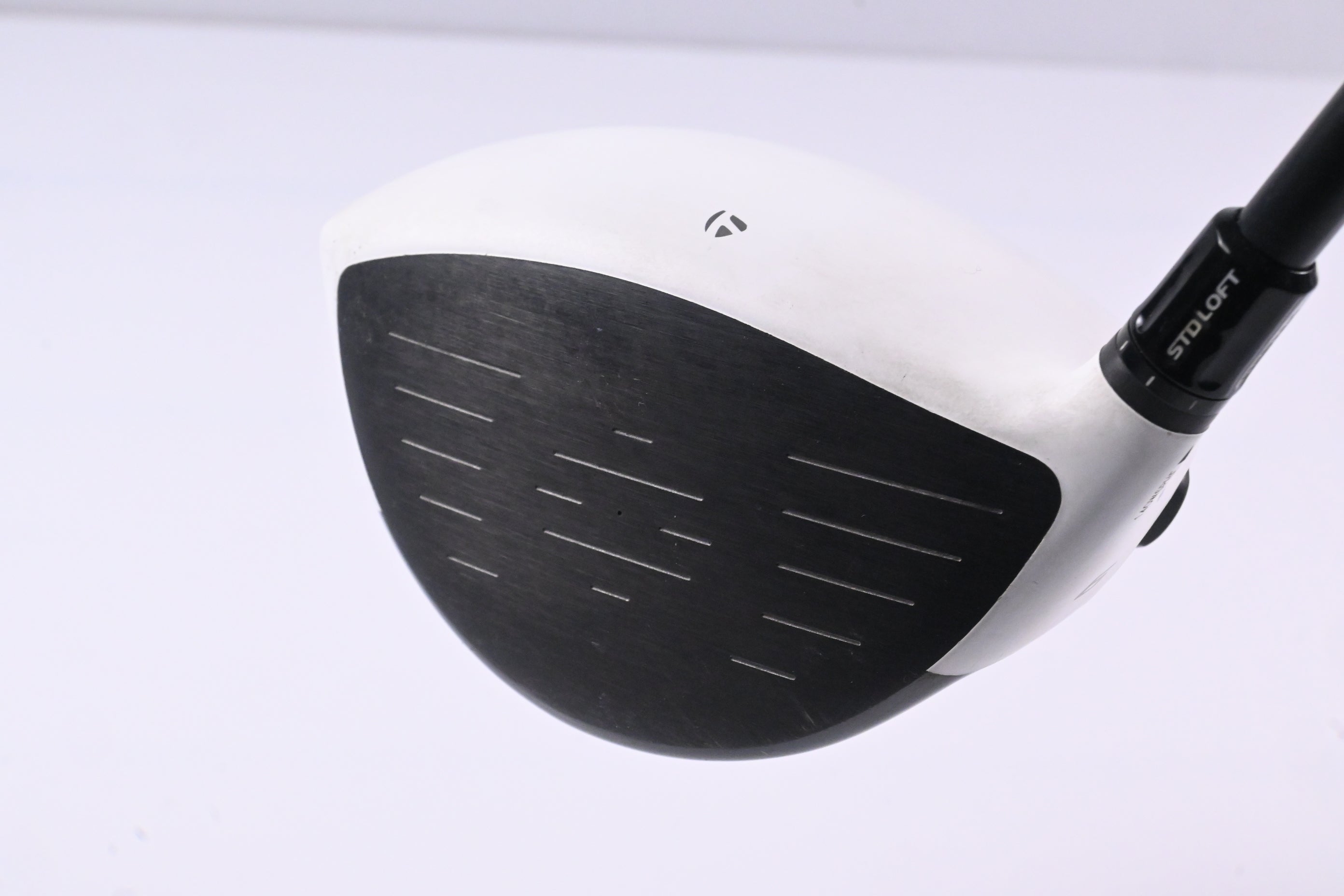 Taylormade R11 Driver / 9 Degree / Senior Flex Fujikura Blur 60 Shaft