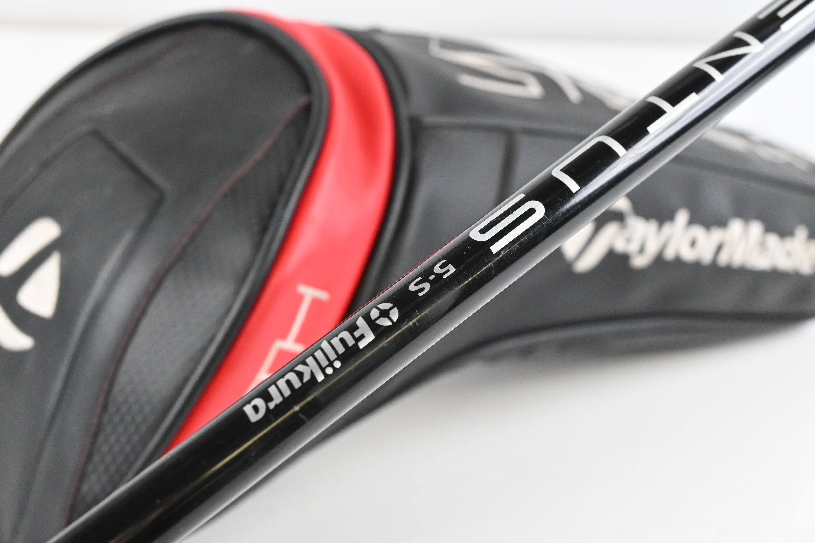 Taylormade Stealth Driver / 9 Degree / Stiff Flex Fujikura Ventus Red 5 Shaft