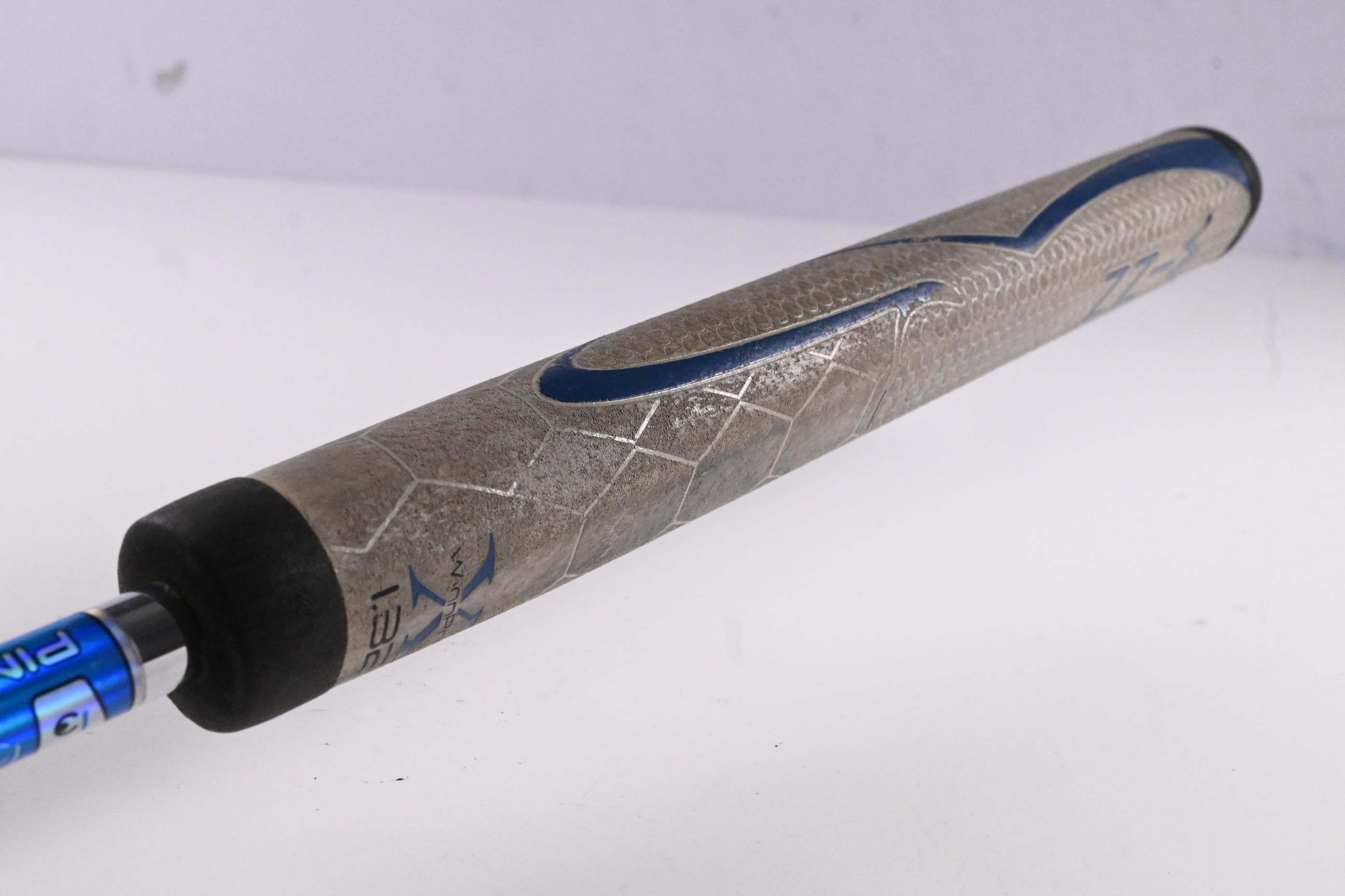 Ladies Ping Serene Craz-E too Putter / 33 Inch