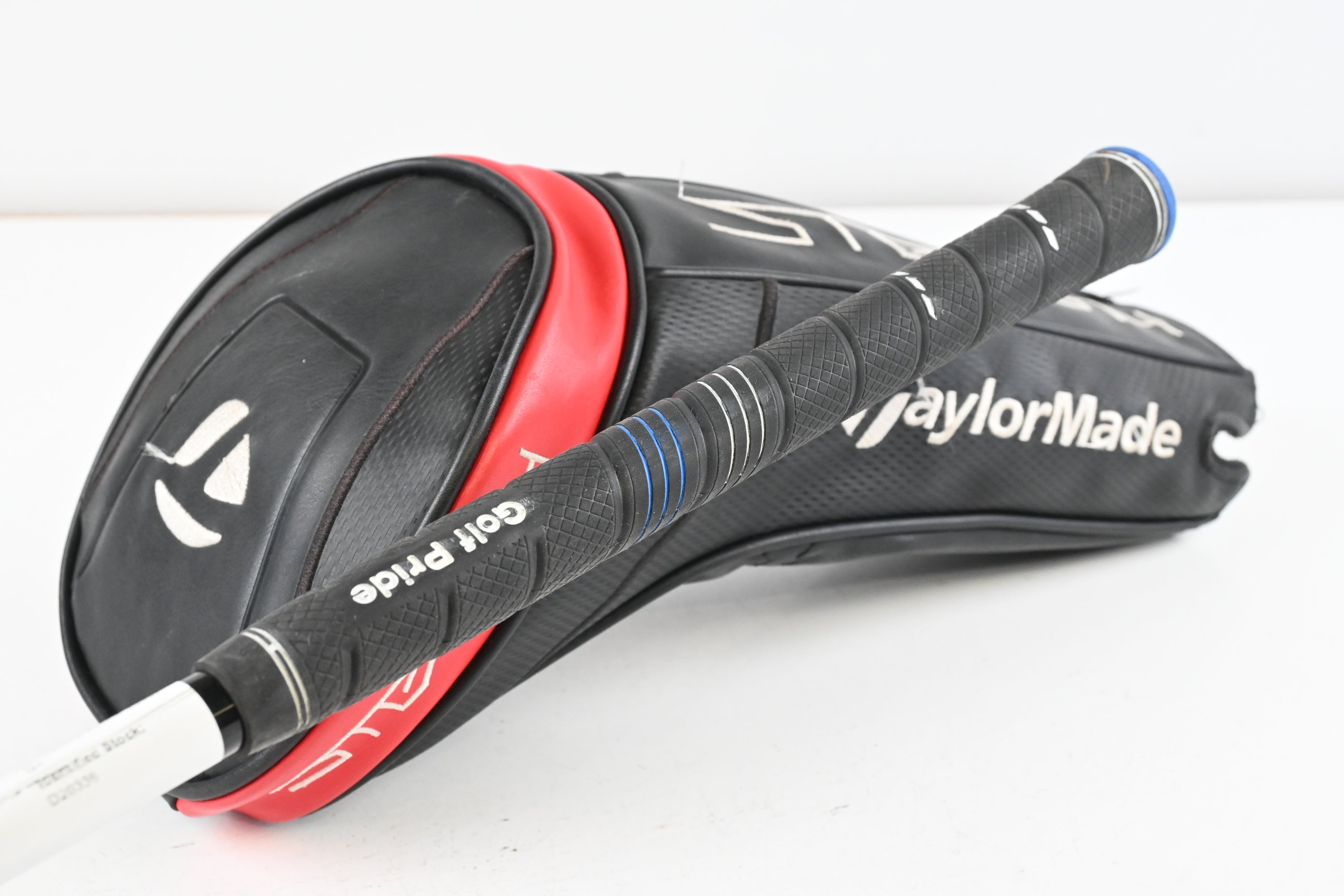 Taylormade Stealth Driver / 9 Degree / Stiff Flex Fujikura Ventus Red 5 Shaft
