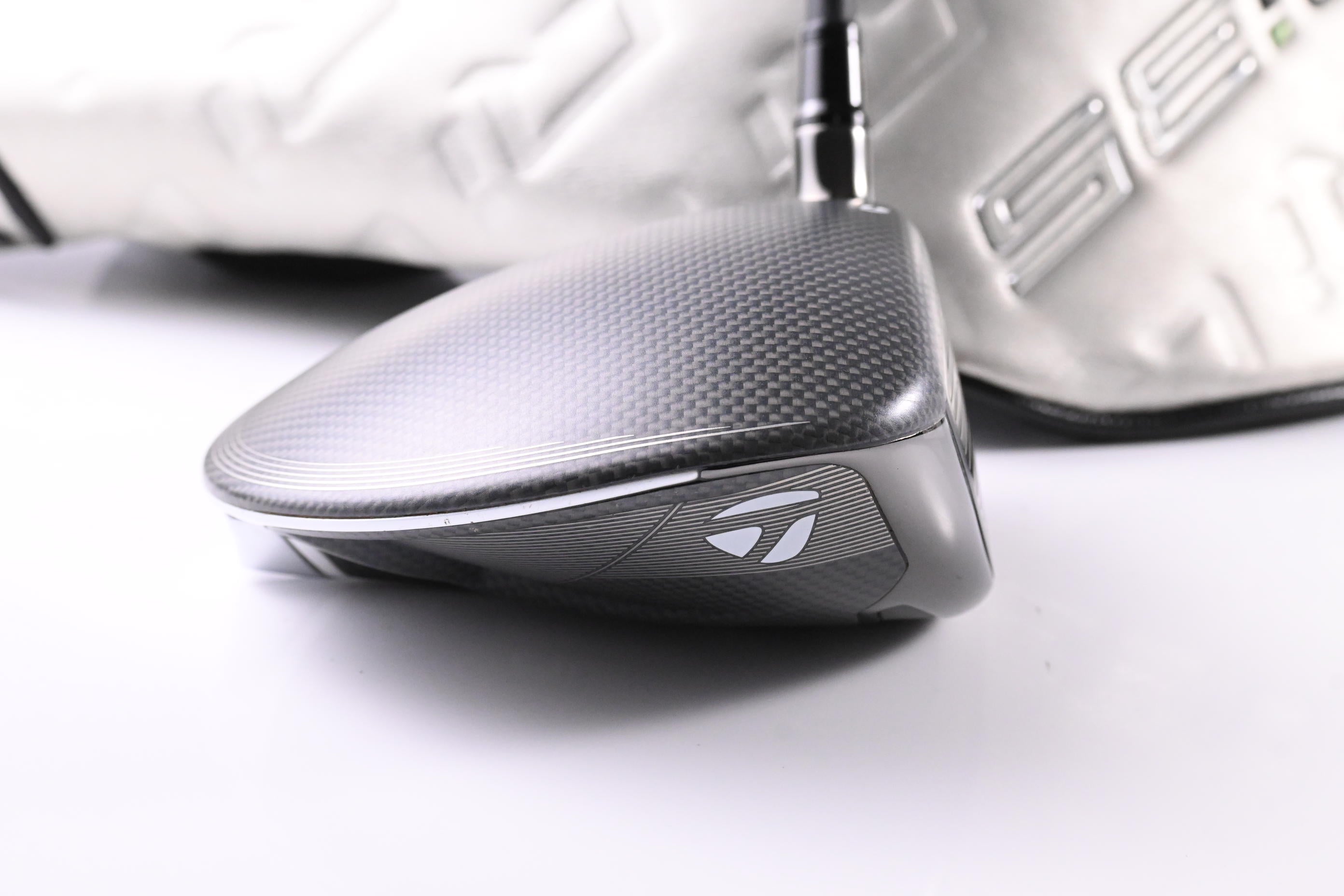 Taylormade Qi35 Max Lite Driver / 12 Degree / Regular Flex Mitsubishi VANQUISH 4