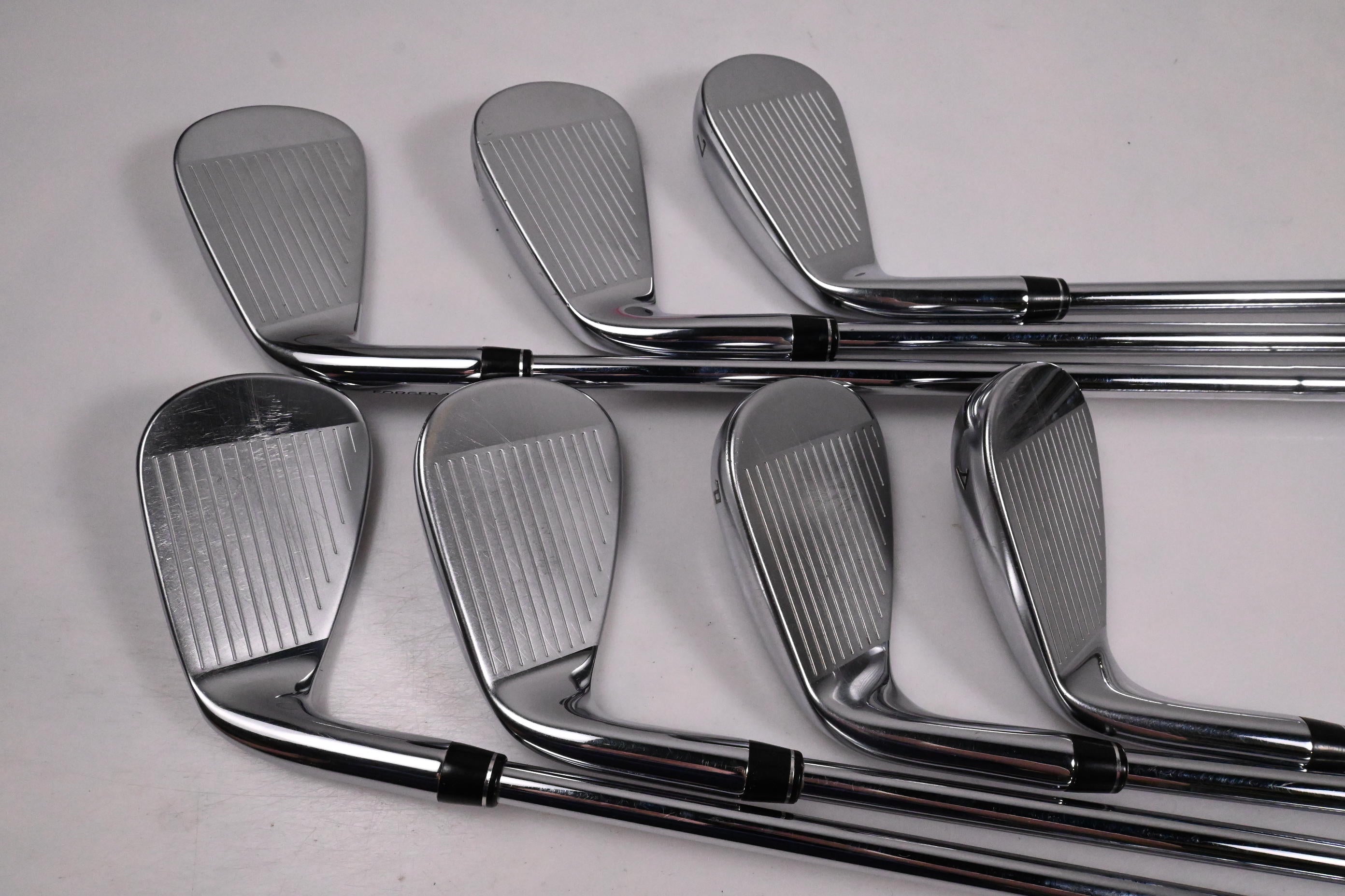 Callaway Paradym Irons / 5-PW+GW / Stiff Flex N.S.Pro Modus³ Tour 105 Shafts