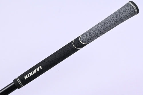 LA Golf Tour AXS Red 50 Driver Shaft / Stiff Flex / Taylormade 2nd Gen Adapter
