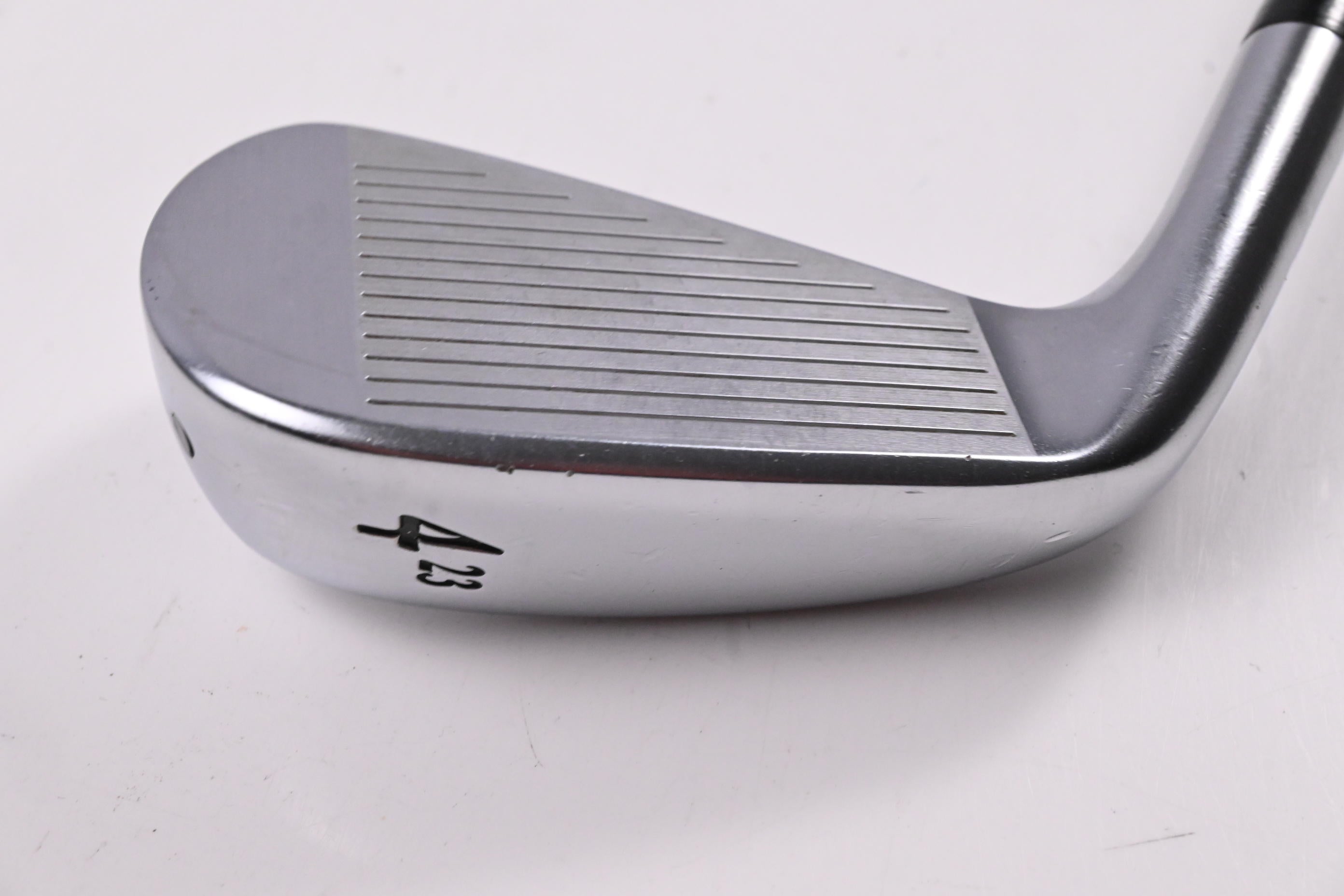 Srixon Z-U85 Utility #4 Iron / 23 Degree / Stiff Flex UST Recoil 95 Shaft