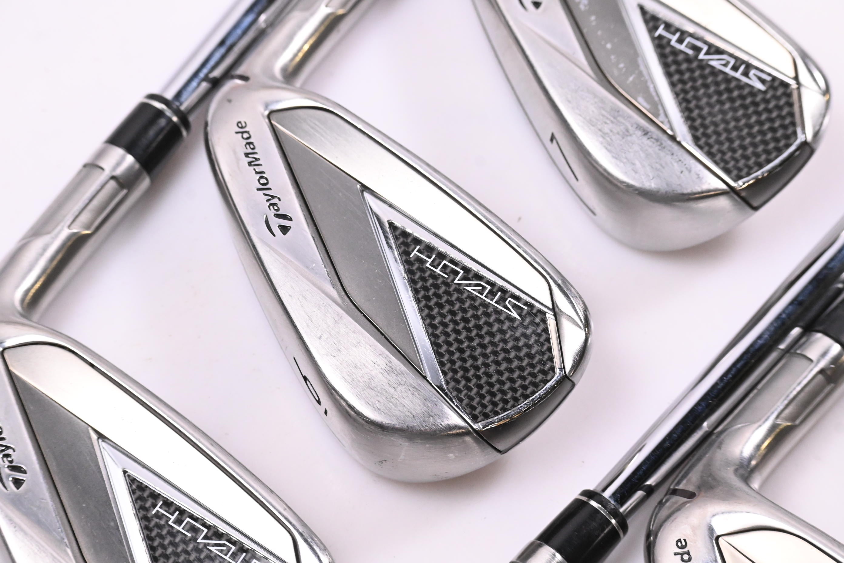 Taylormade Stealth Irons / 5-PW / Stiff Flex Dynamic Gold 105 S300 Shafts