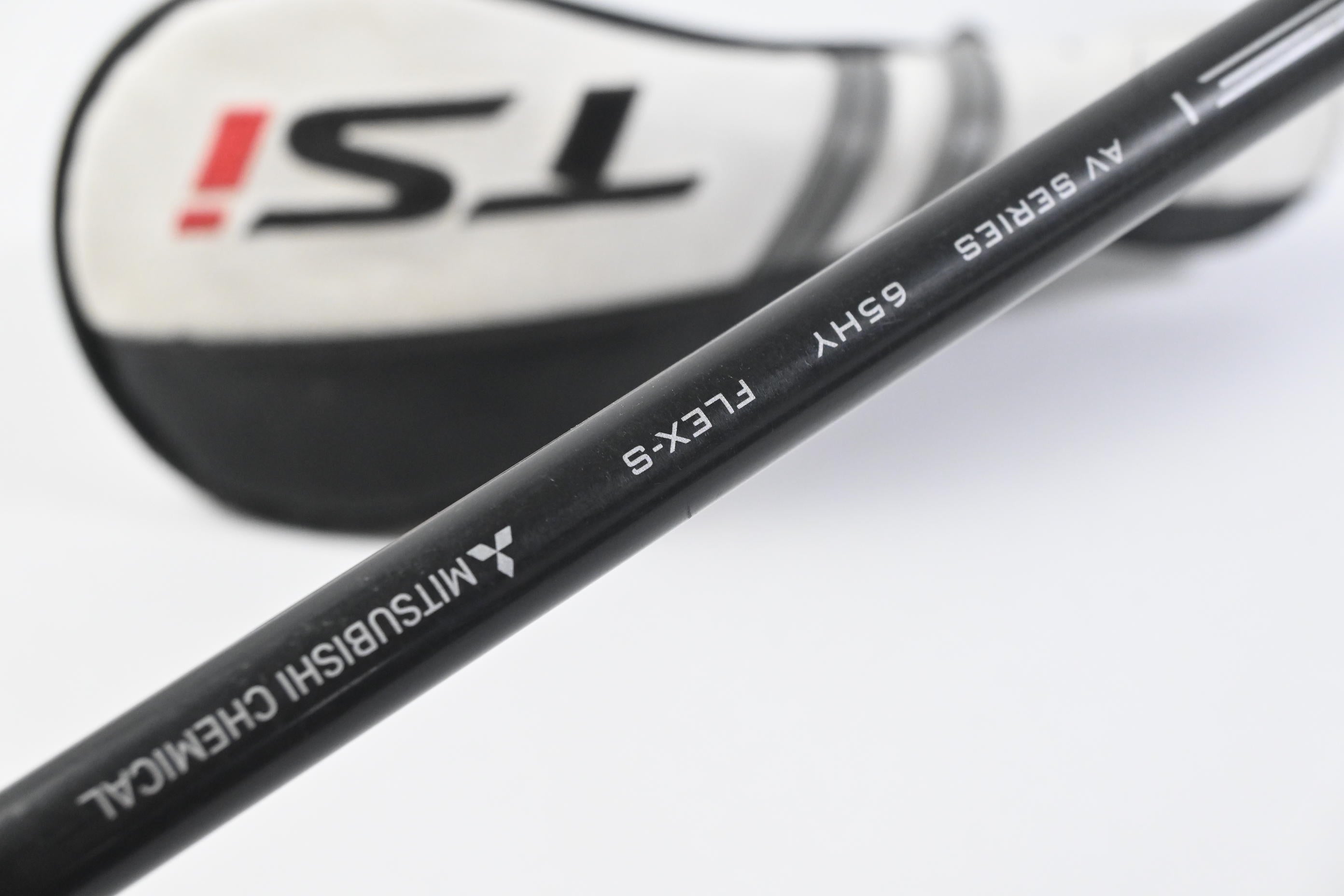 Titleist TSi2 #4 Hybrid / 21 Degree / Stiff Flex Tensei AV RAW Blue 65 Shaft