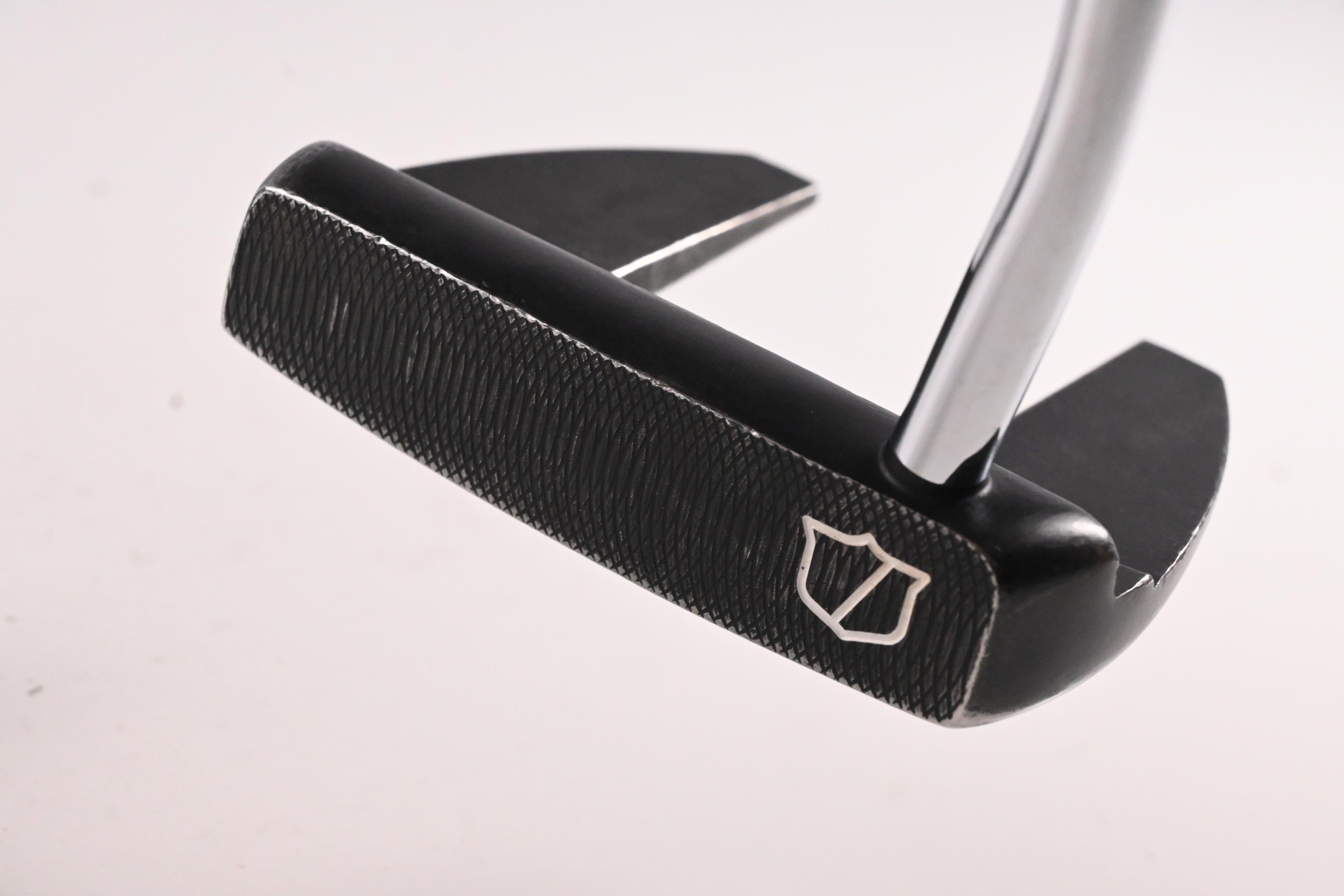 Wilson Infinite 2024 Bucktown Putter / 34 Inch