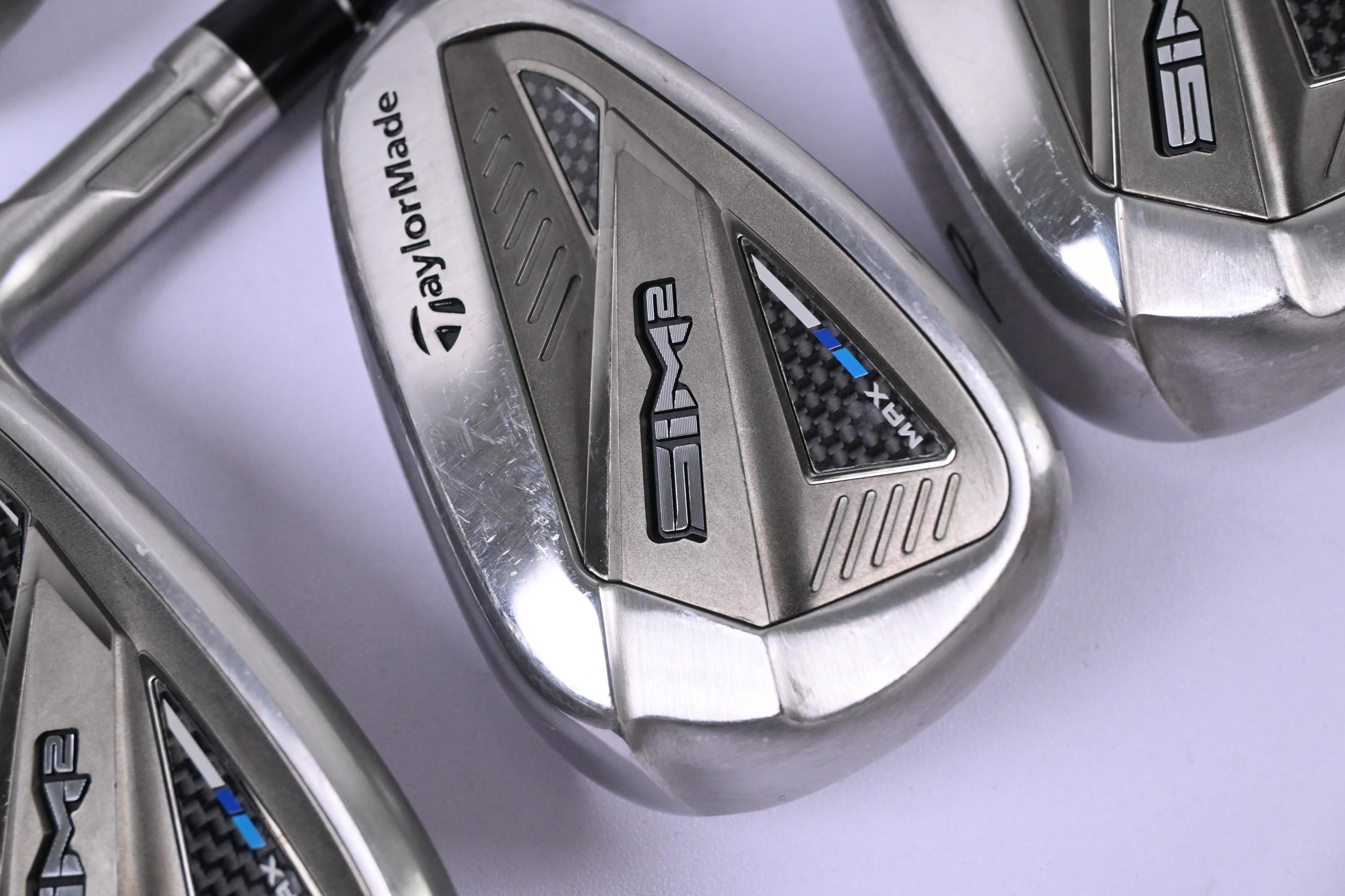 Taylormade SIM2 Max Irons / 5-PW+SW / Regualr Flex Ventus Blue 6 Shafts