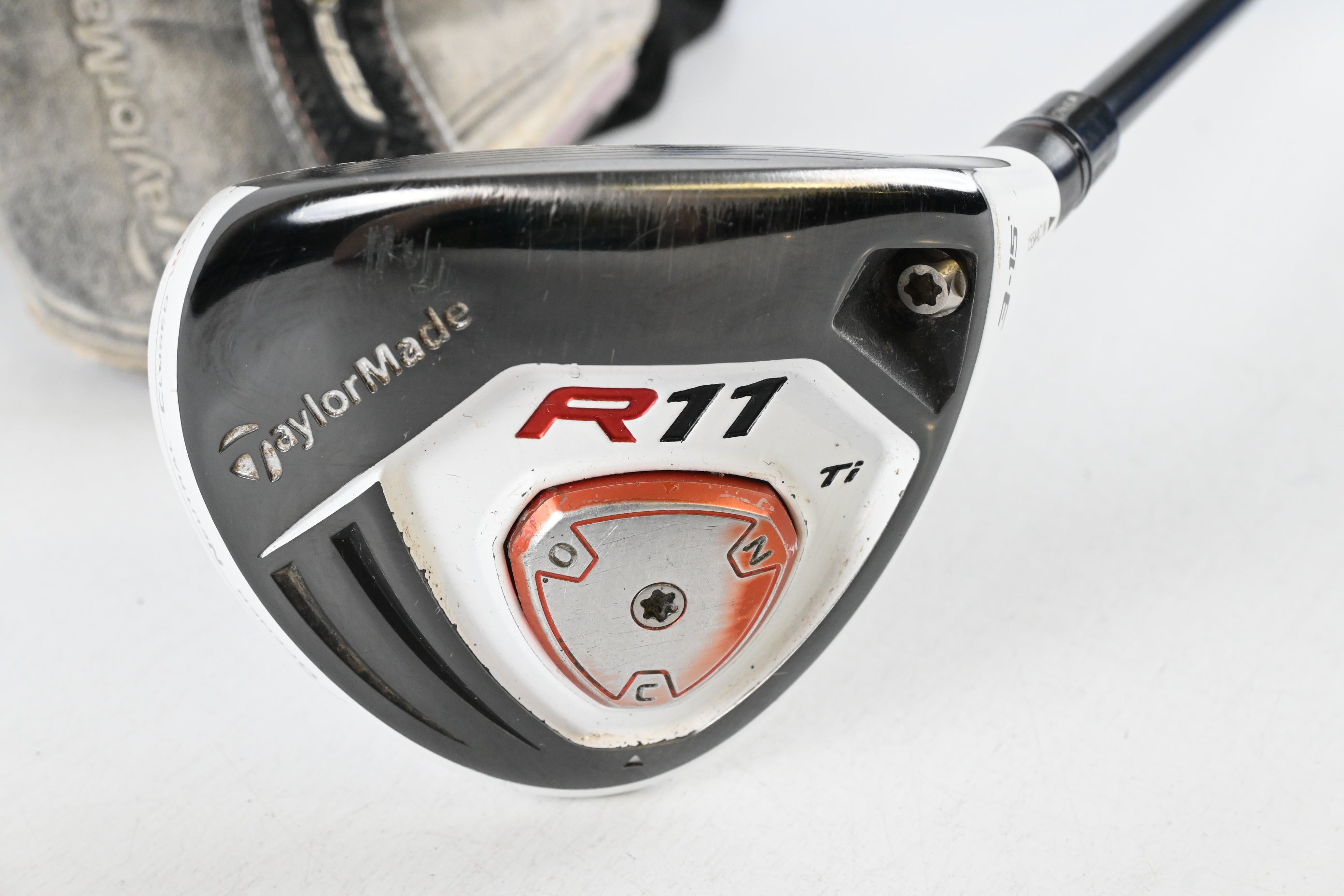 Taylormade R11 #3 Wood / 15 Degree / Regular Flex Fujikura Blur 60 Shaft
