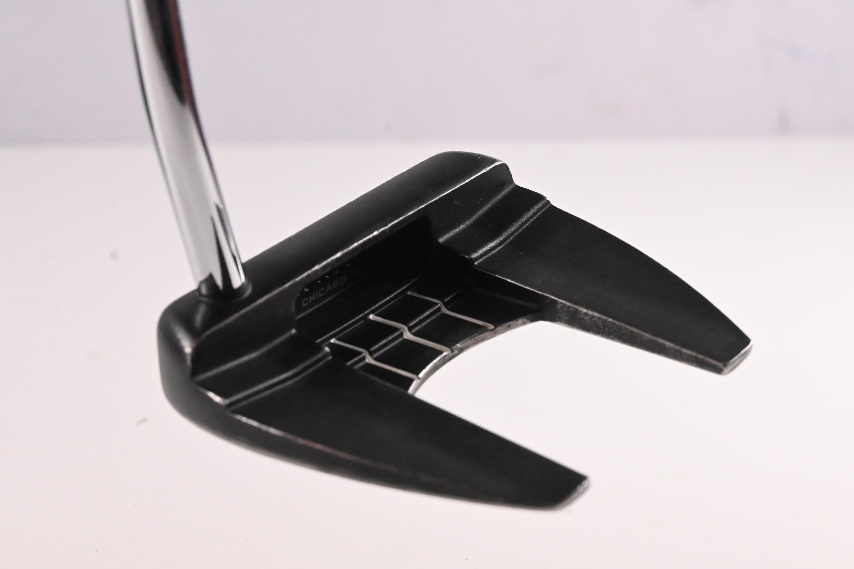 Wilson Infinite 2024 Bucktown Putter / 34 Inch