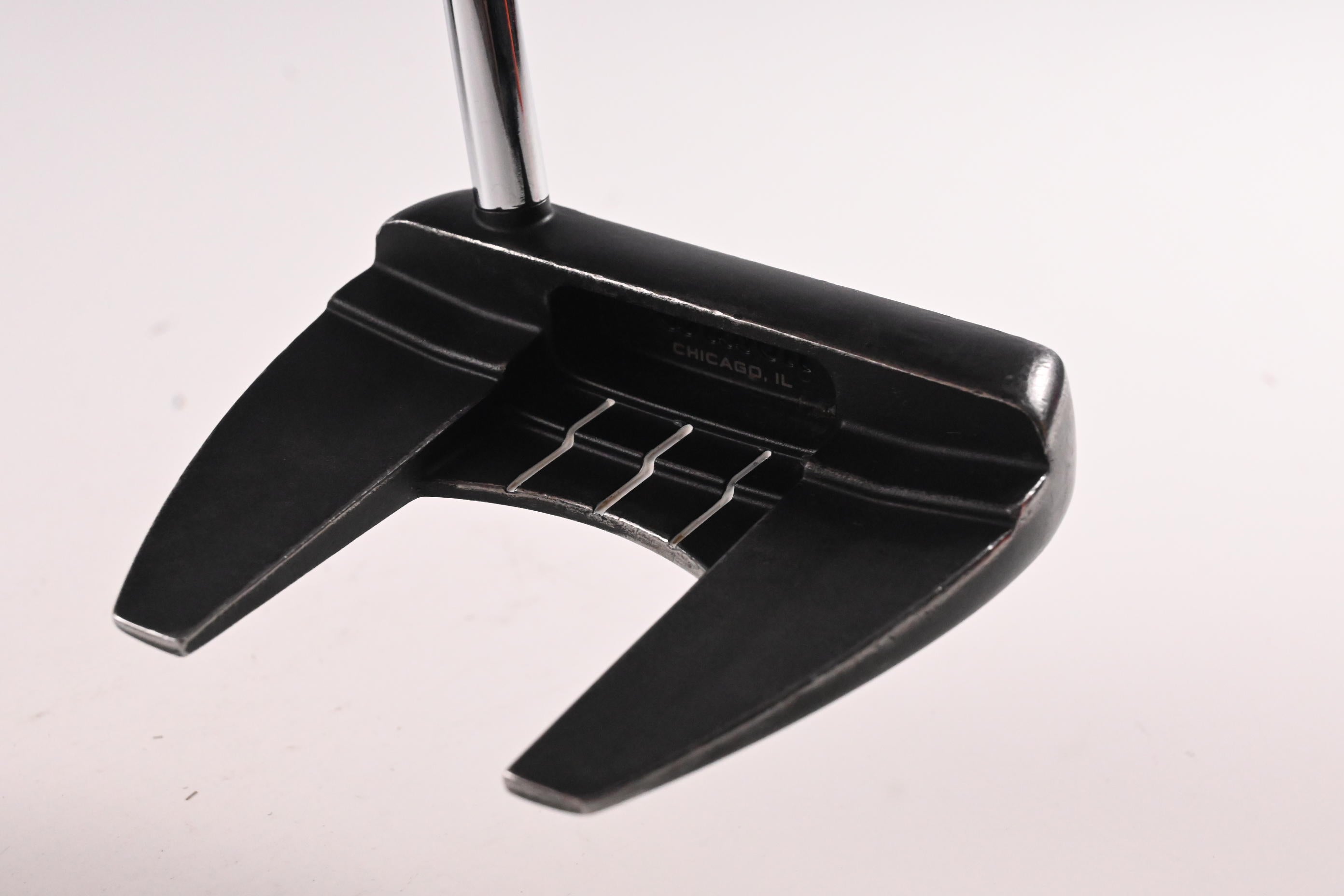 Wilson Infinite 2024 Bucktown Putter / 34 Inch