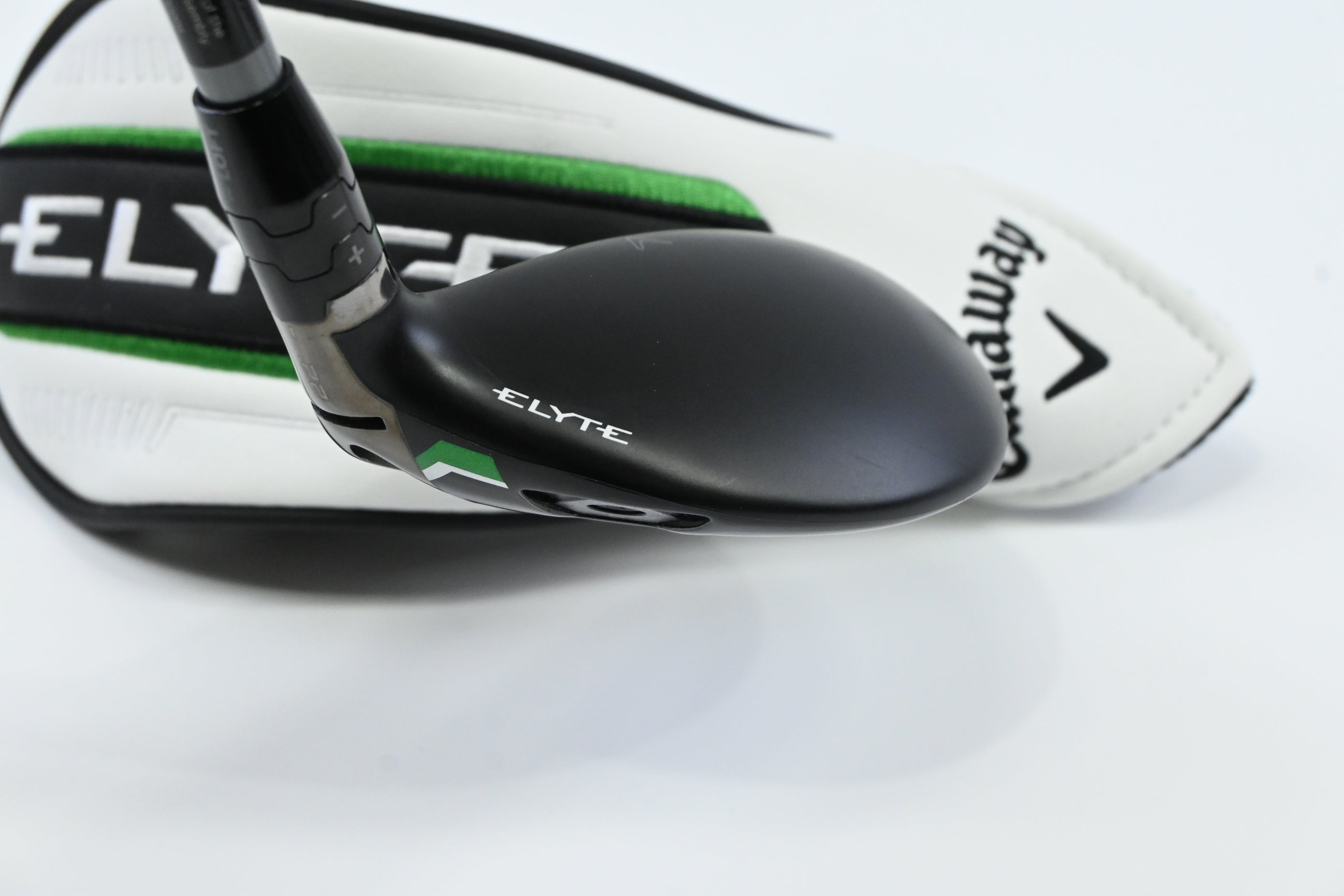 Callaway Elyte #4 Hybrid / 22 Degree / Regular Flex Denali Charcoal 60 Shaft