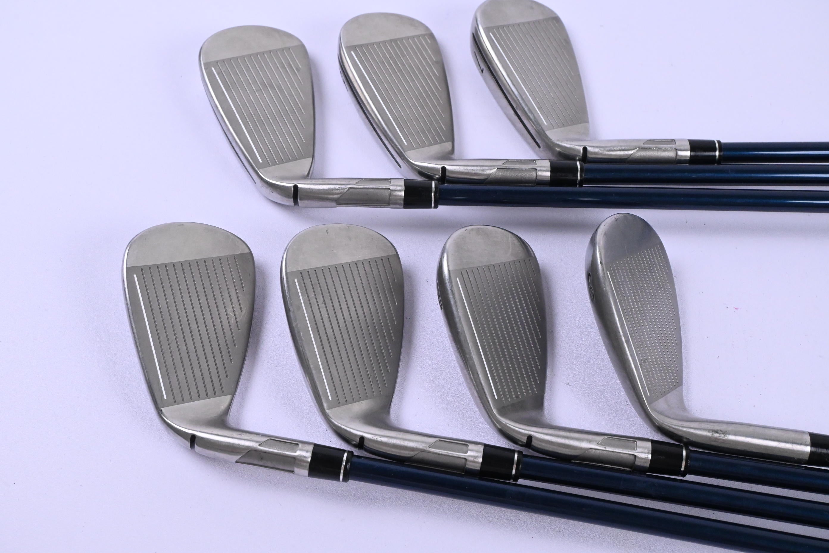 Taylormade SIM2 Max Irons / 5-PW+SW / Regualr Flex Ventus Blue 6 Shafts