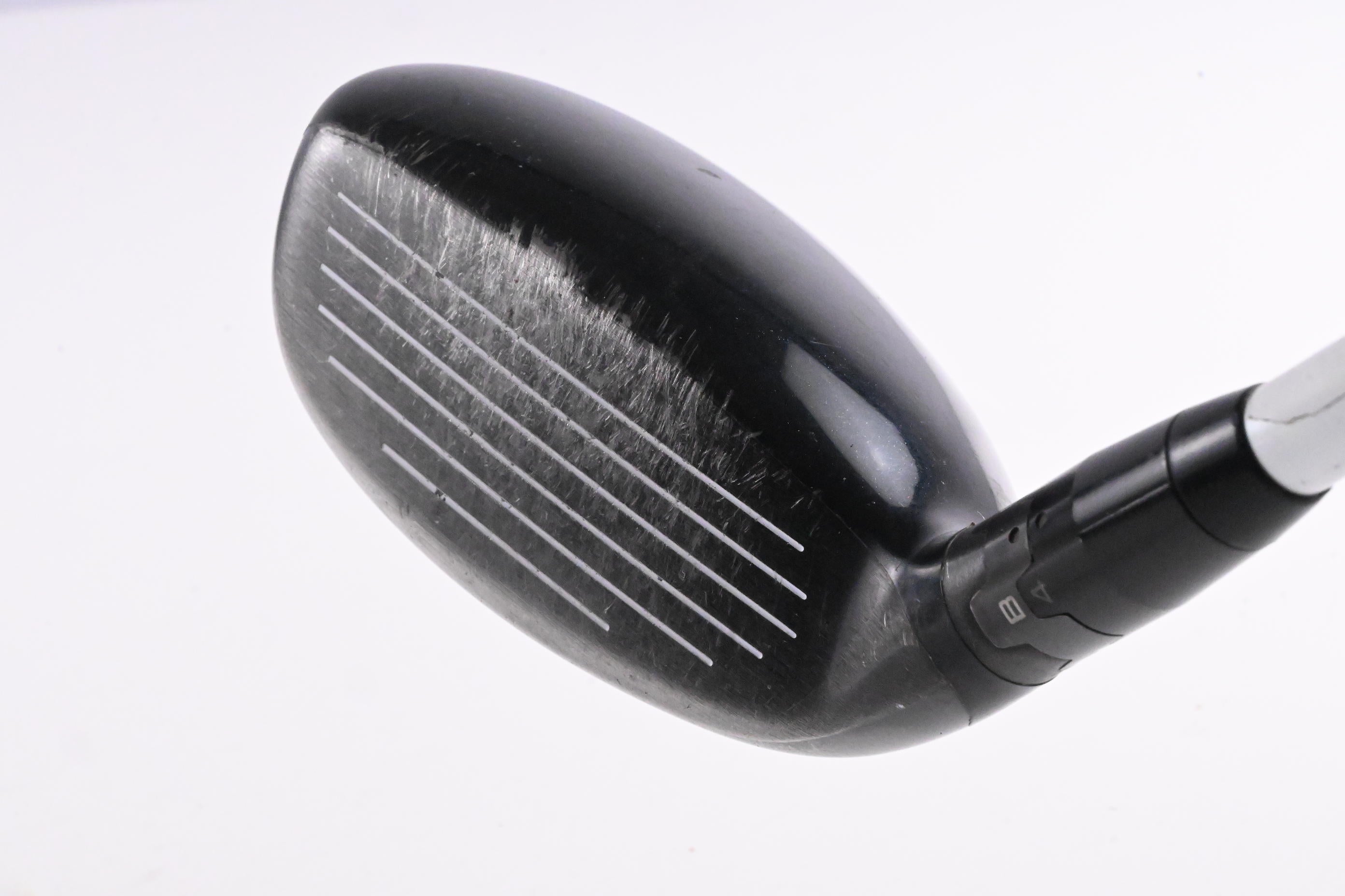Titleist 915H #3 Hybrid / 21 Degree / Stiff Flex Aldila Rogue Silver 85 Shaft