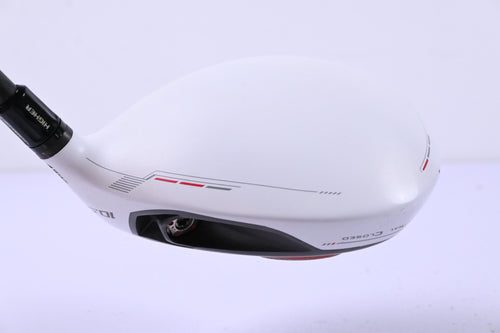 TaylorMade R11 Driver / 10.5 Degree / Stiff Flex Fujikura Blur R11 65 Shaft