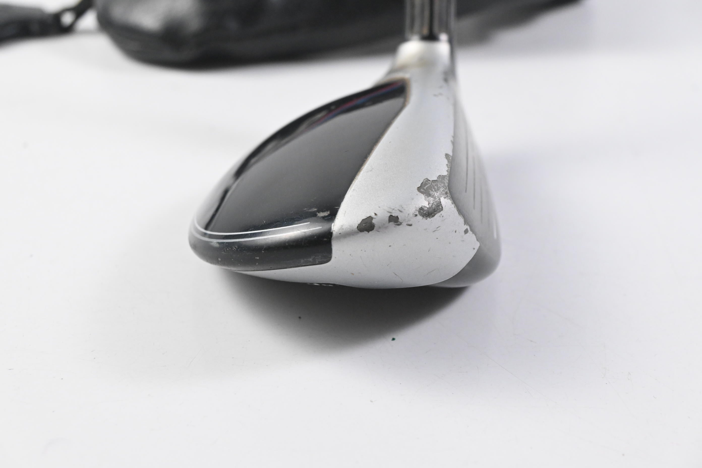 Taylormade M4 #4 Hybrid / 22 Degree / Stiff Flex Fujikura Atmos Red 7 Shaft