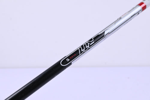 TaylorMade R11 Driver / 10.5 Degree / Stiff Flex Fujikura Blur R11 65 Shaft