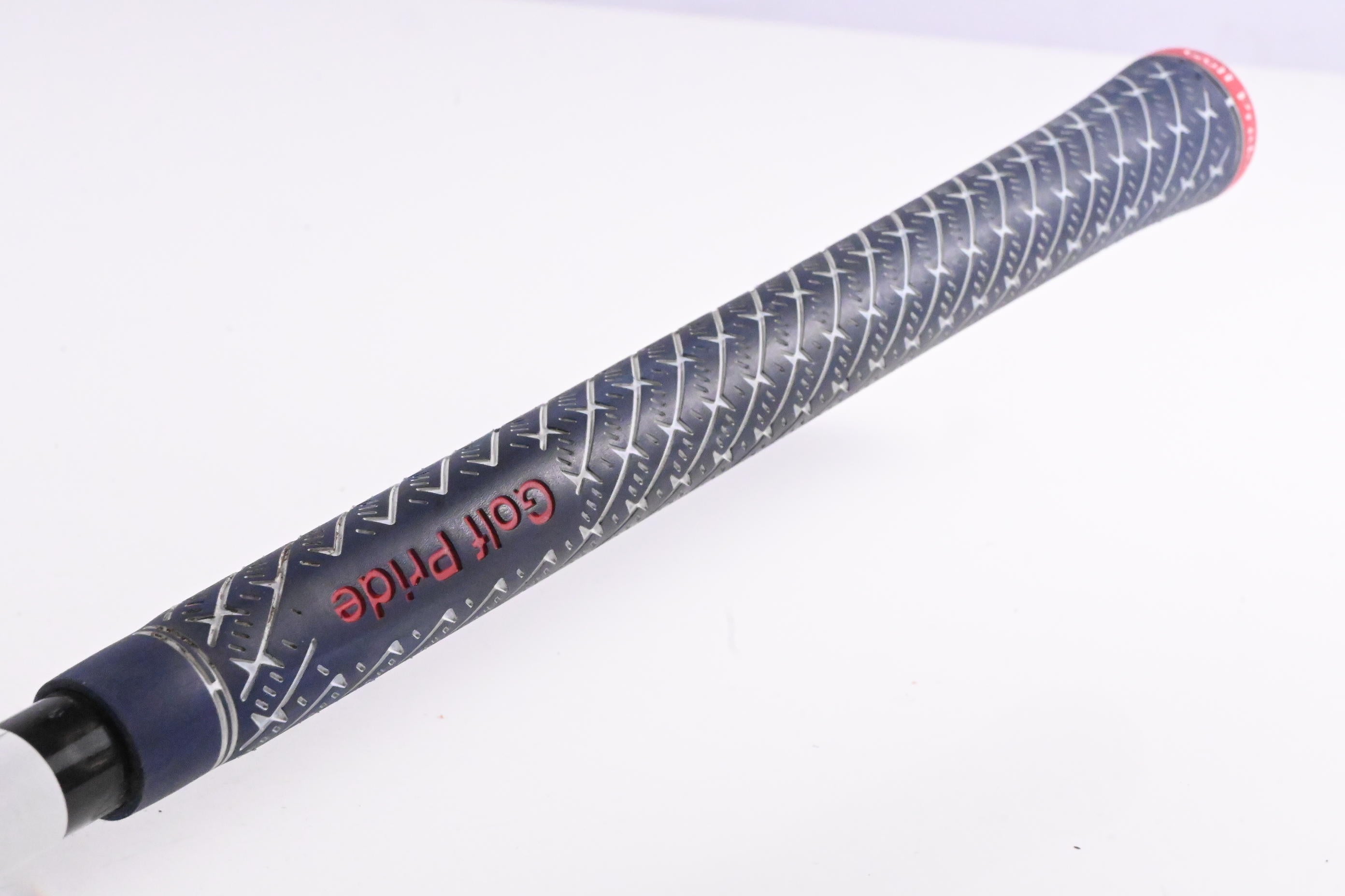 Titleist 915H #3 Hybrid / 21 Degree / Stiff Flex Aldila Rogue Silver 85 Shaft