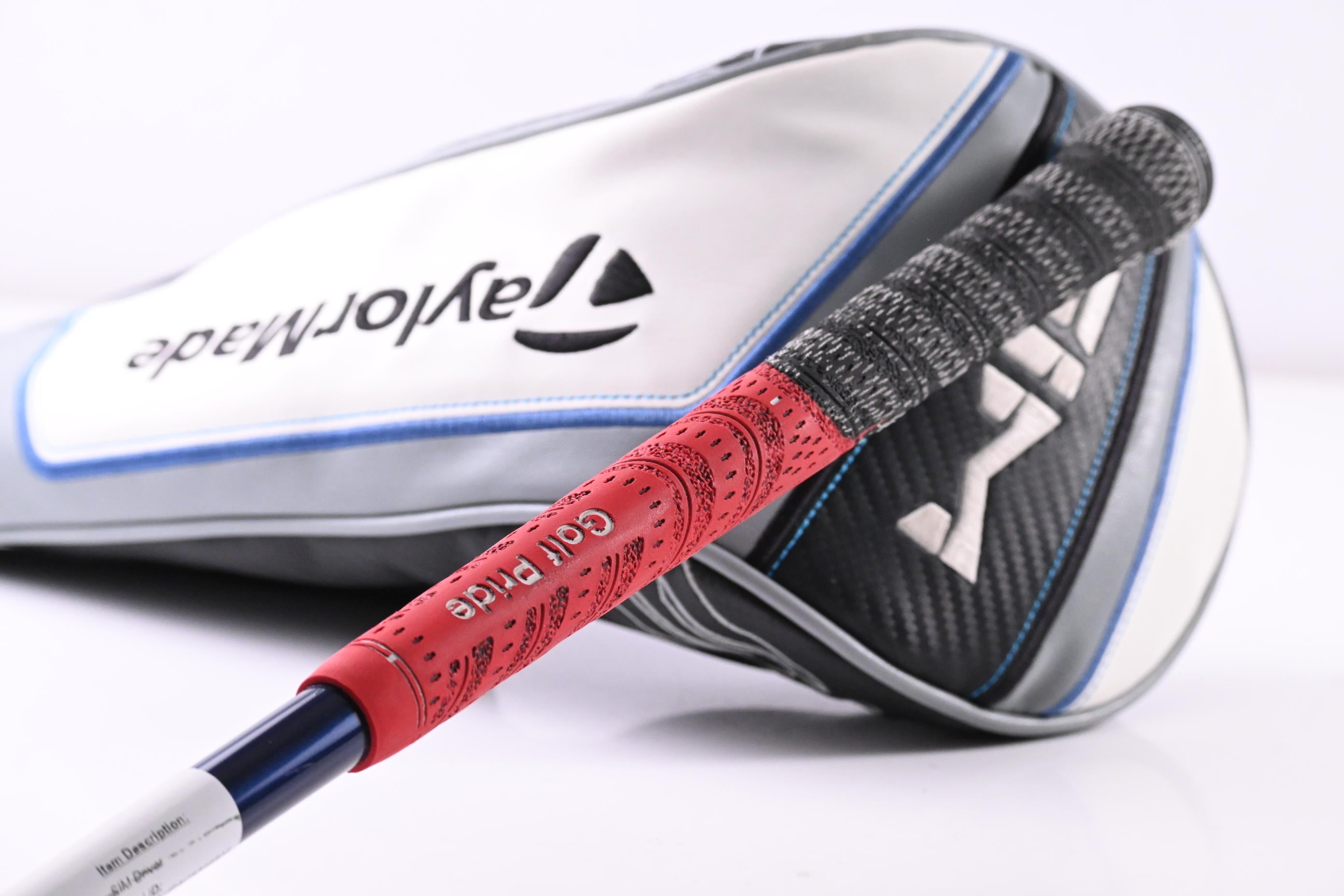 Taylormade SIM Driver / 10.5 Degree / Stiff Flex Fujikura Ventus Blue 6 Shaft