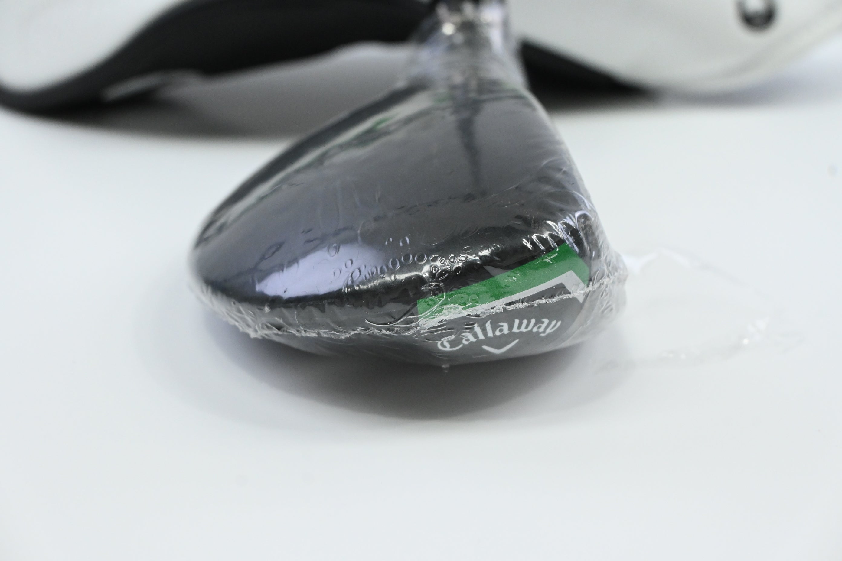 Callaway Elyte #4 Hybrid / 22 Degree / Regular Flex Denali Charcoal 60 Shaft