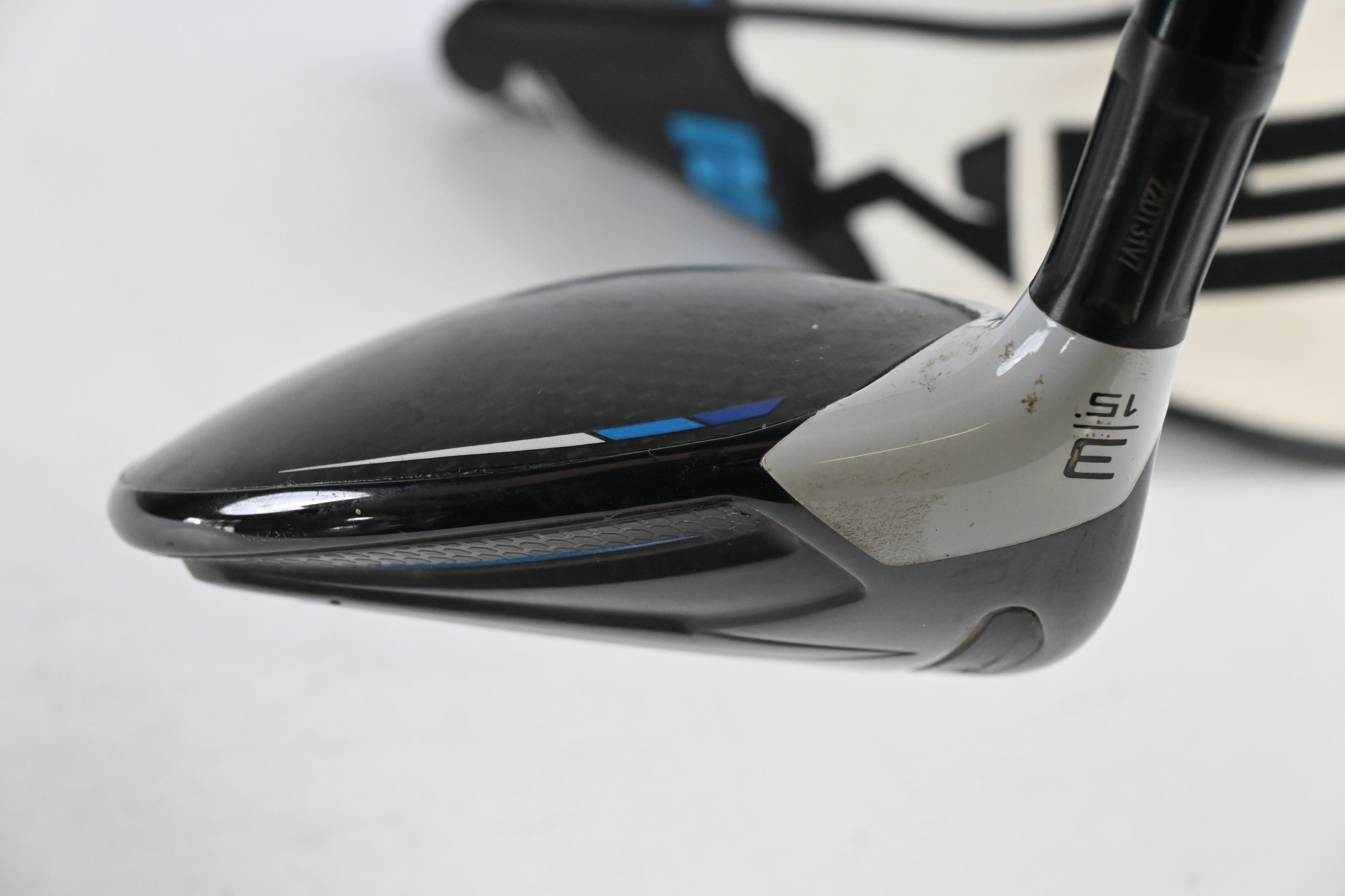 Left Hand Taylormade SIM2 Max #3 Wood / 19 Degree / Regular Flex Ventus Blue 5