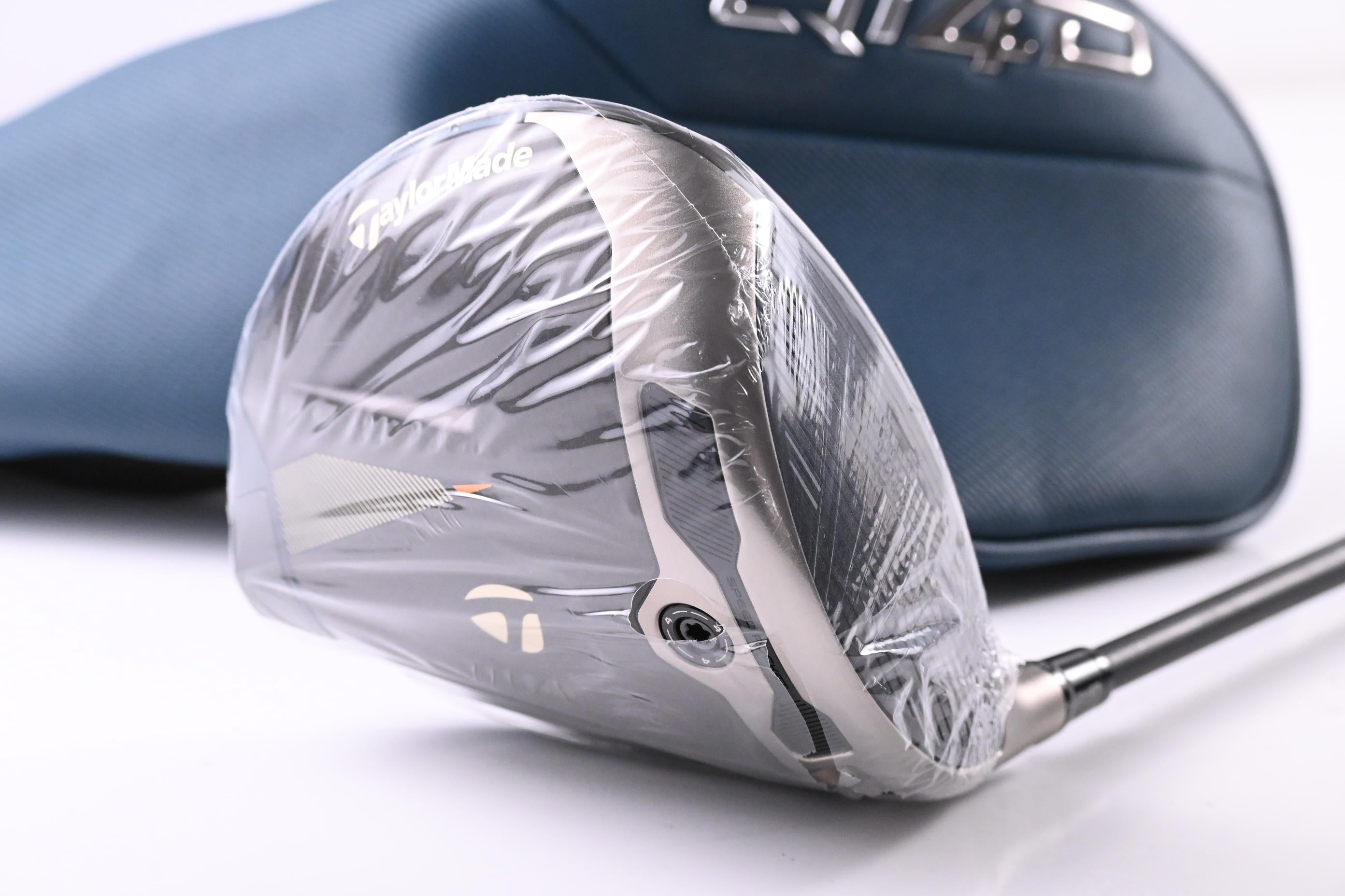 Taylormade Qi4D Max Lite Driver / 12 Degree / X-Flex Kai'li Dark Waves White 60