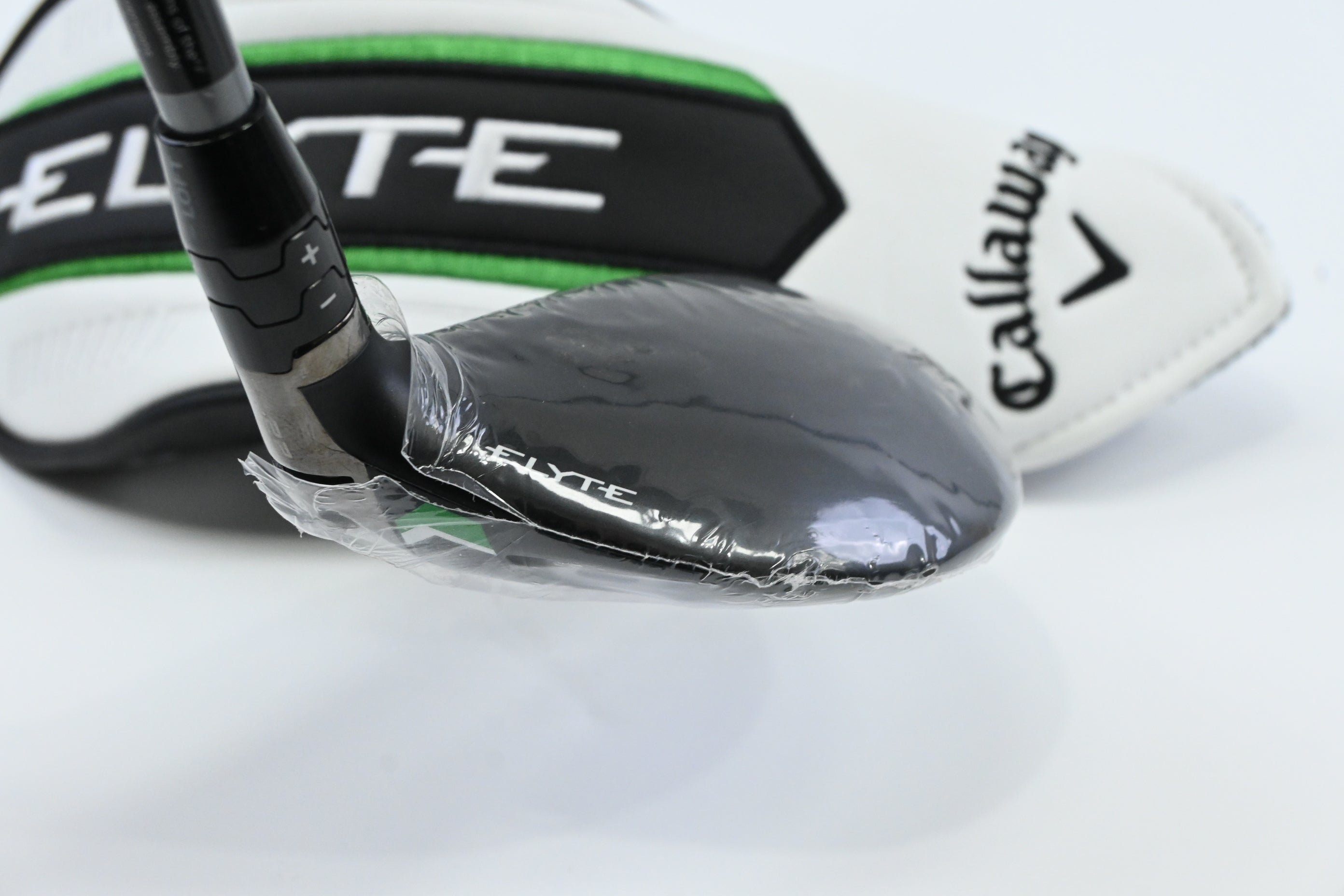 Callaway Elyte #4 Hybrid / 22 Degree / Regular Flex Denali Charcoal 60 Shaft