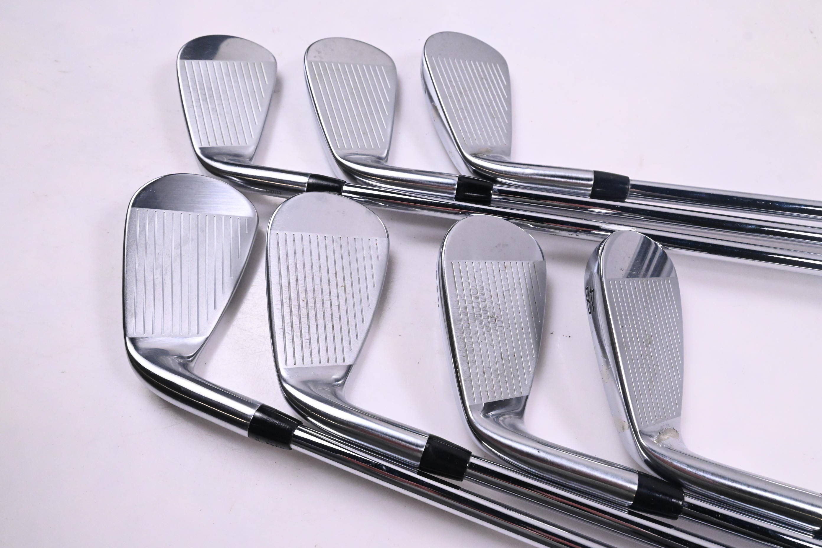 Titleist T350 Irons / 5-PW+48° / Regular Flex AMT Red R300 Shafts