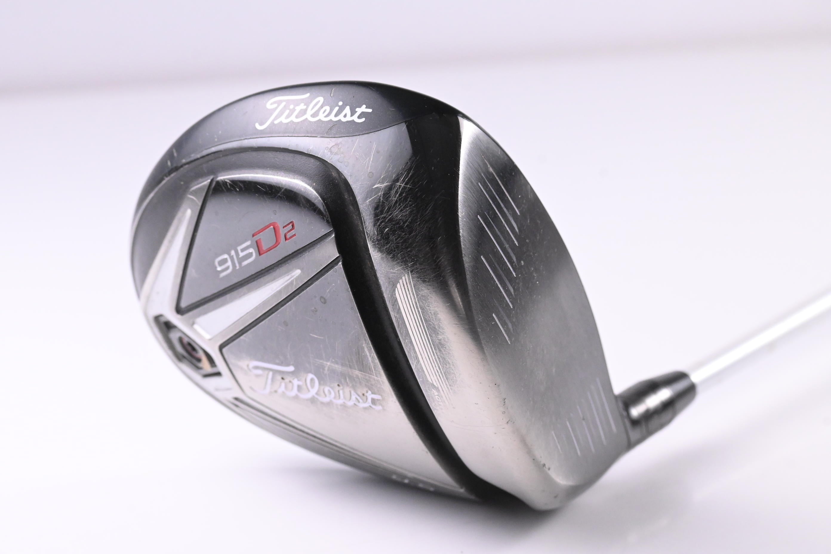 Titleist 915 D2 Driver / 9.5 Degree / Stiff Flex Aldila Rogue Silver 110MSI 60
