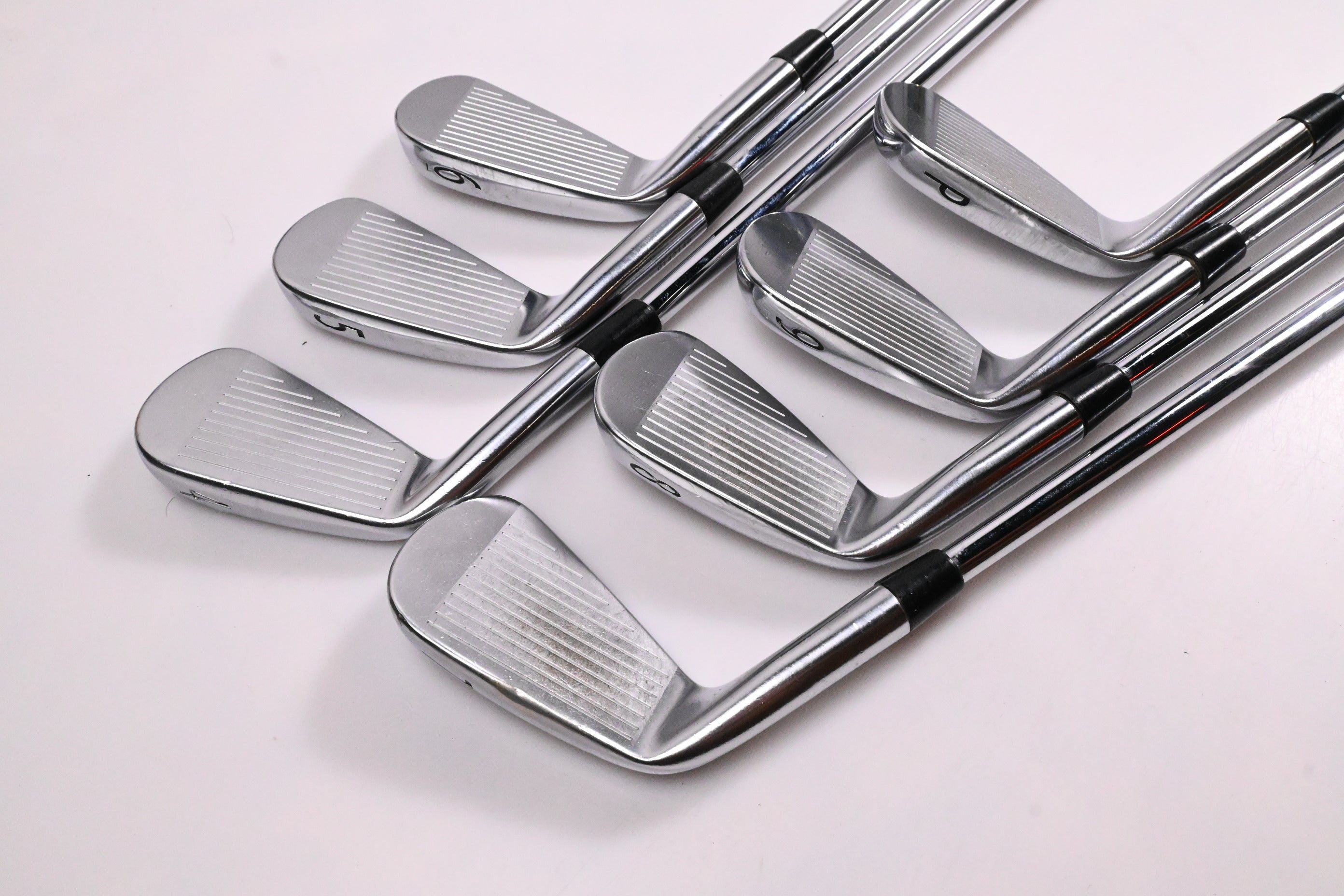 Titleist 718 MB Irons / 4-PW / Stiff Flex Dynamic Gold S300 Shafts