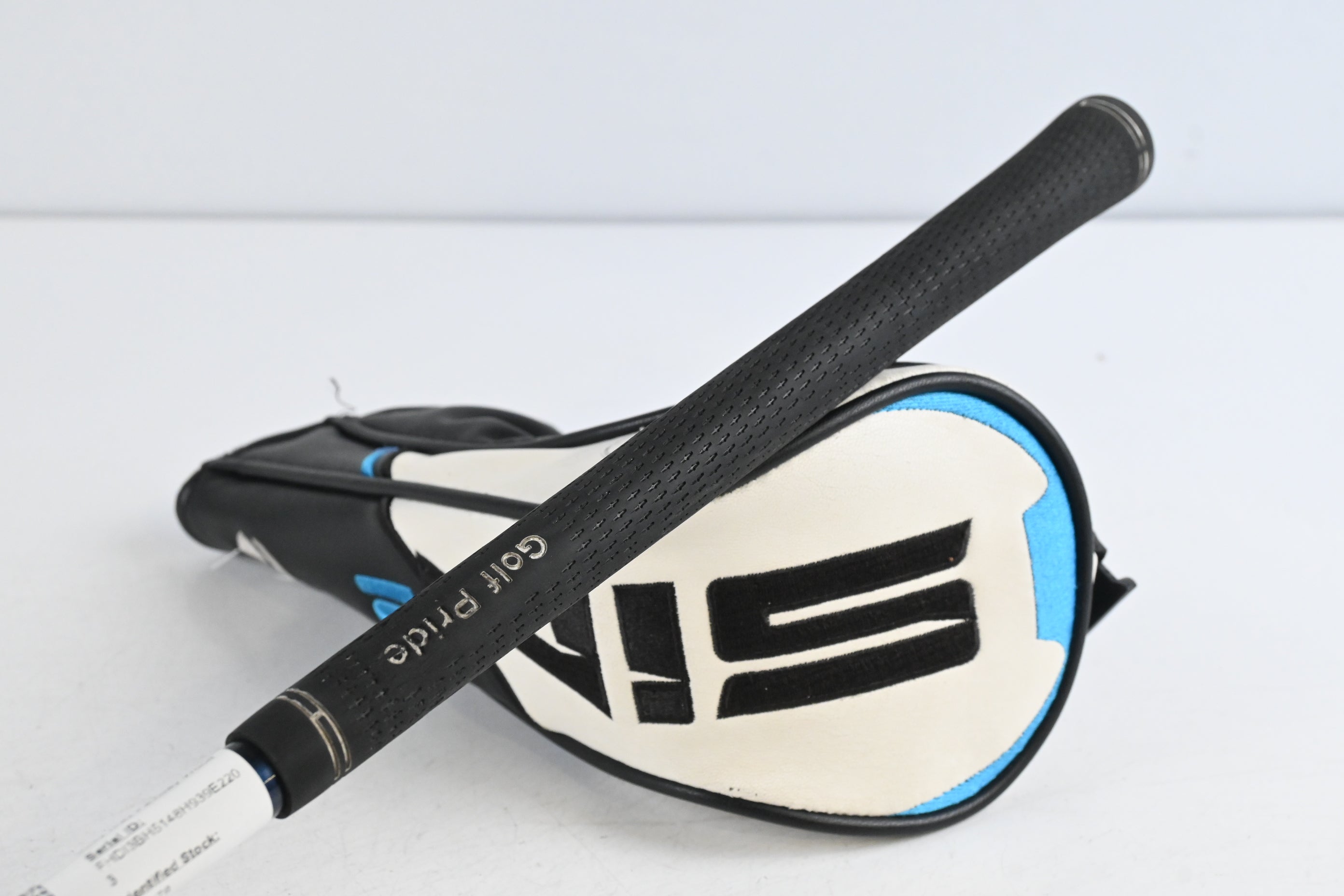 Left Hand Taylormade SIM2 Max #3 Wood / 19 Degree / Regular Flex Ventus Blue 5