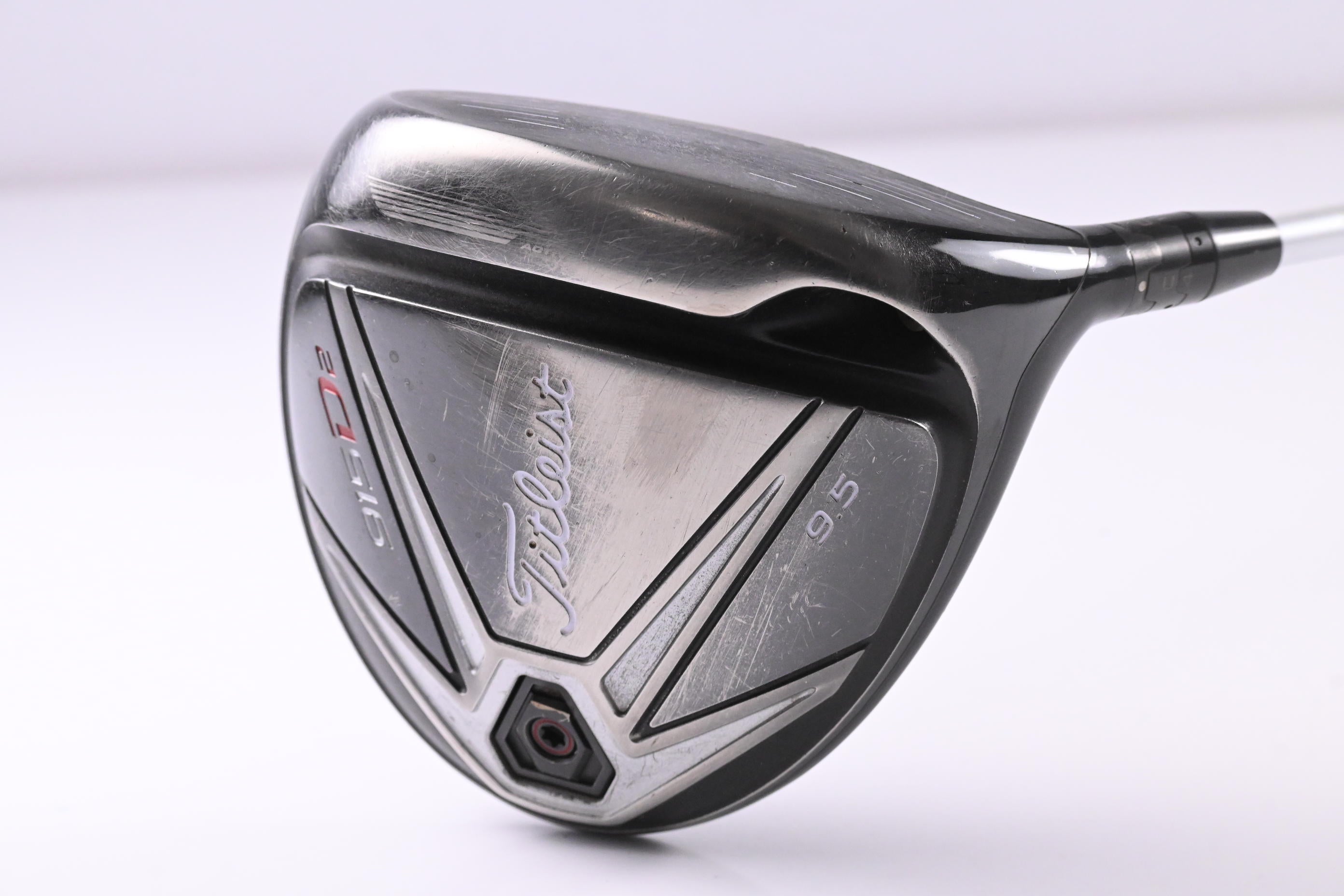 Titleist 915 D2 Driver / 9.5 Degree / Stiff Flex Aldila Rogue Silver 110MSI 60