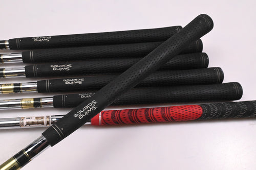 Titleist 718 MB Irons / 4-PW / Stiff Flex Dynamic Gold S300 Shafts