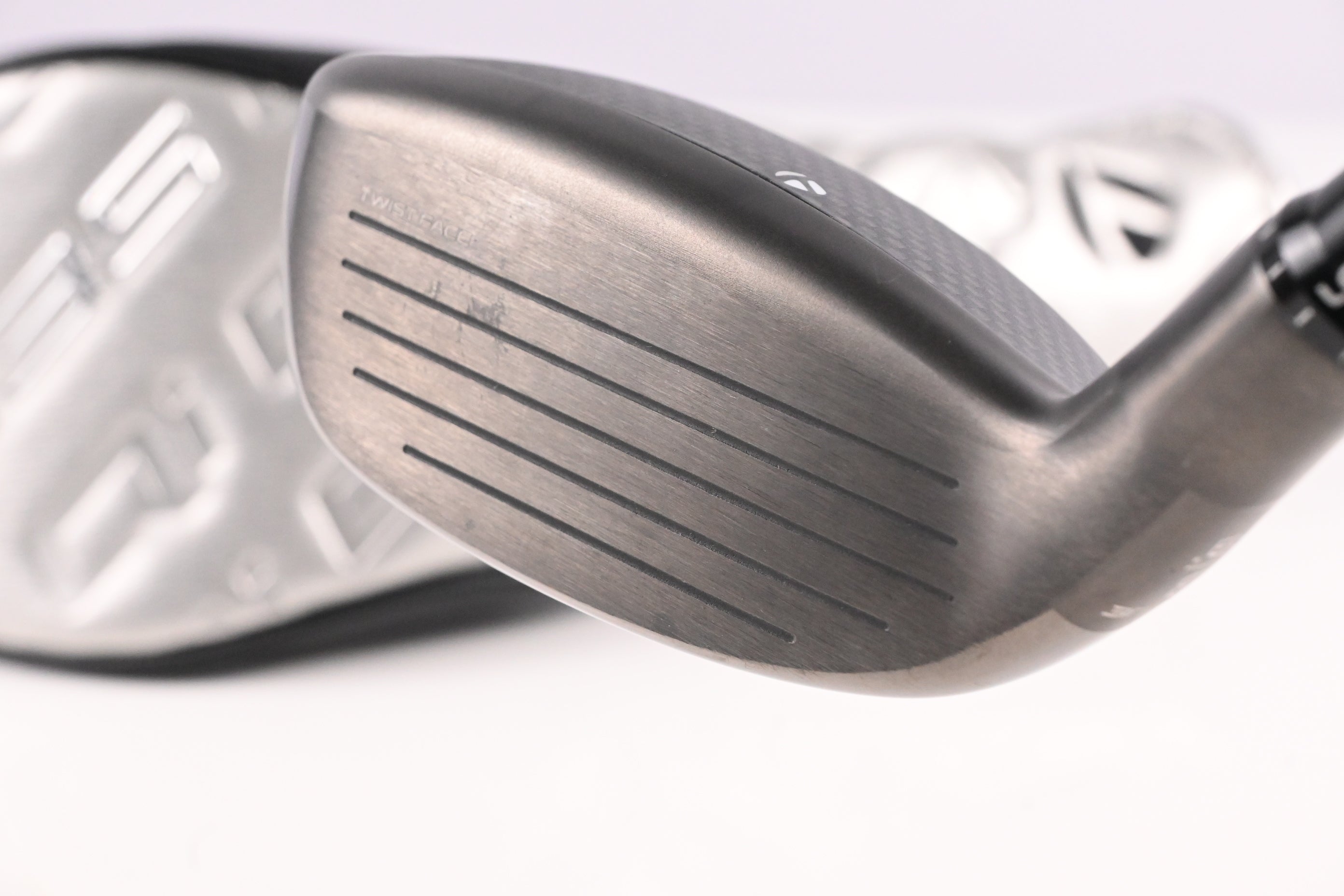 Taylormade Qi35 #3 Hybrid / 19 Degree / Regular Flex UST Mamiya Proforce V2 85