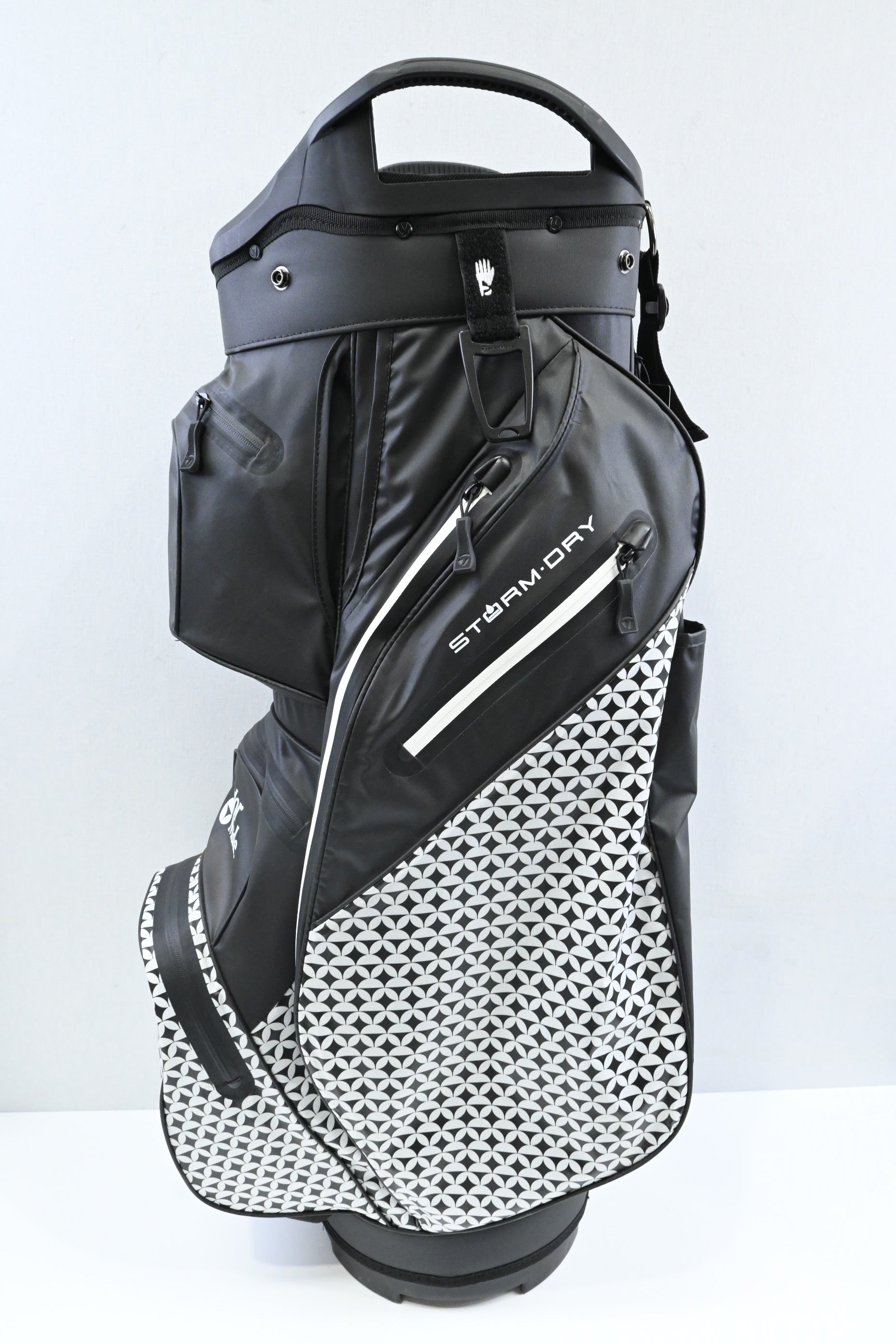 Taylormade Storm Dry Cart Bag / 14-Way / Black, White
