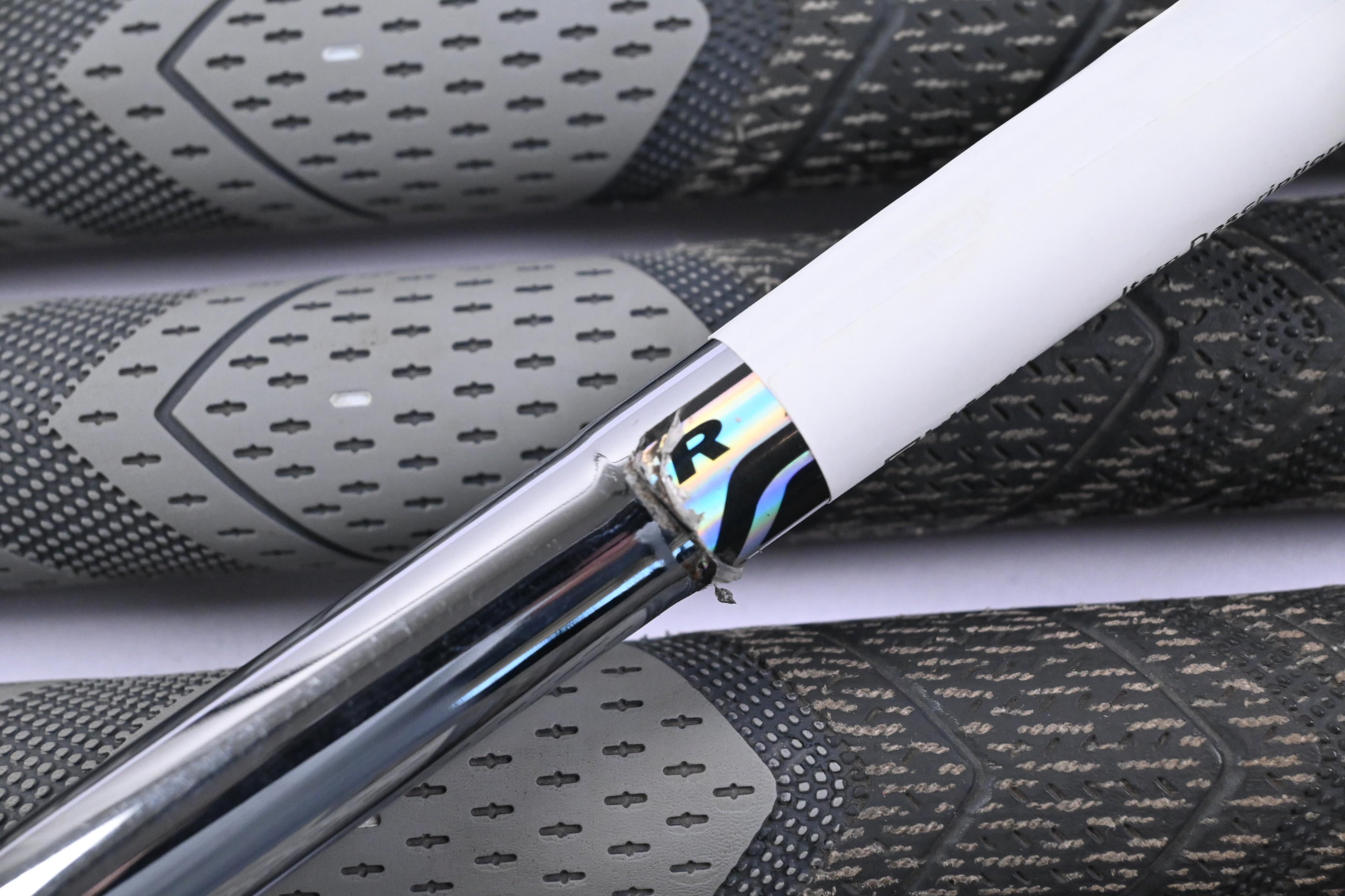 Ping G30 Irons / 5-PW / White Dot / Regular Flex Ping CFS Distance Shafts
