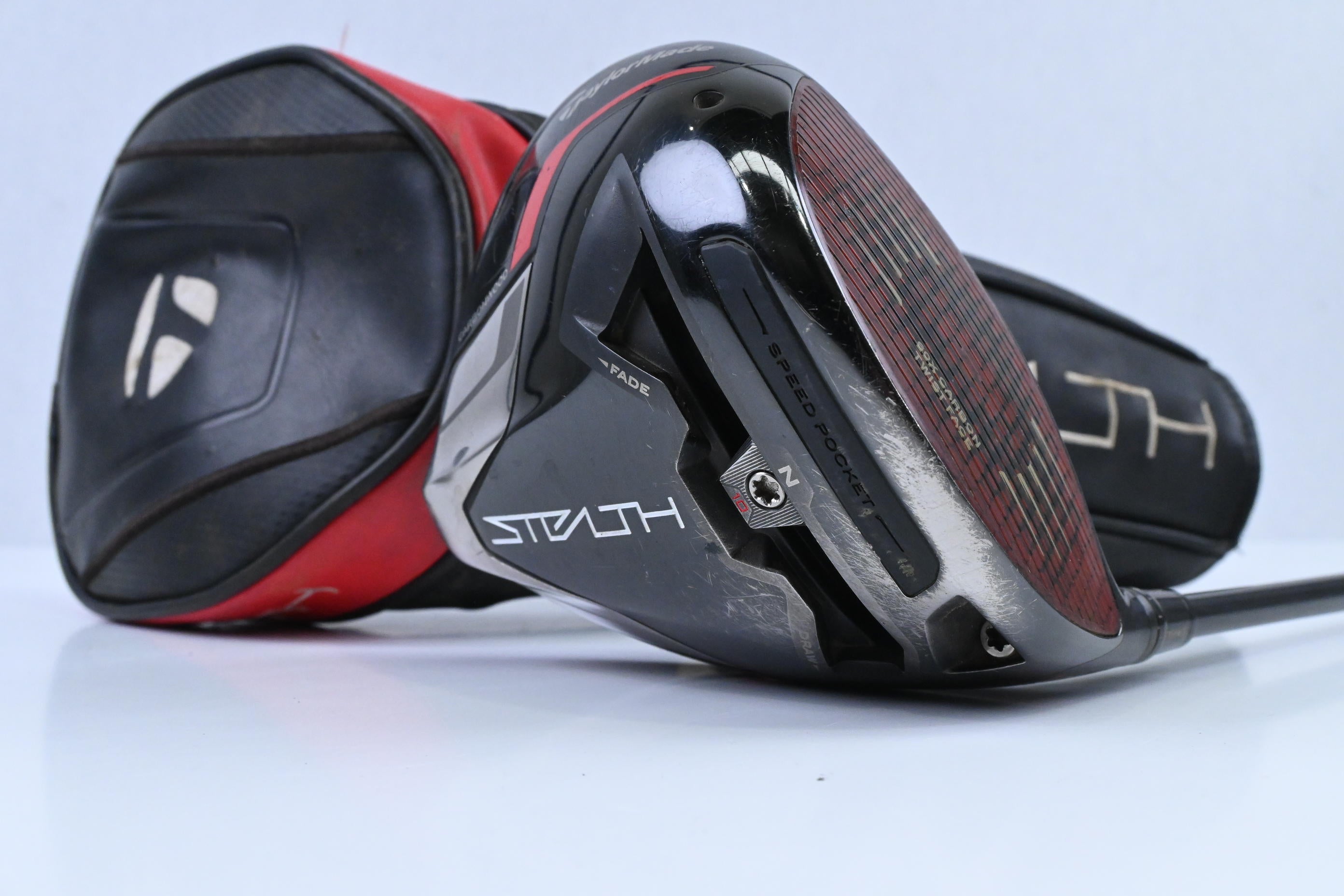 Taylormade Stealth Plus Driver / 9 Degree / Stiff Flex Kai'li White 60 Shaft