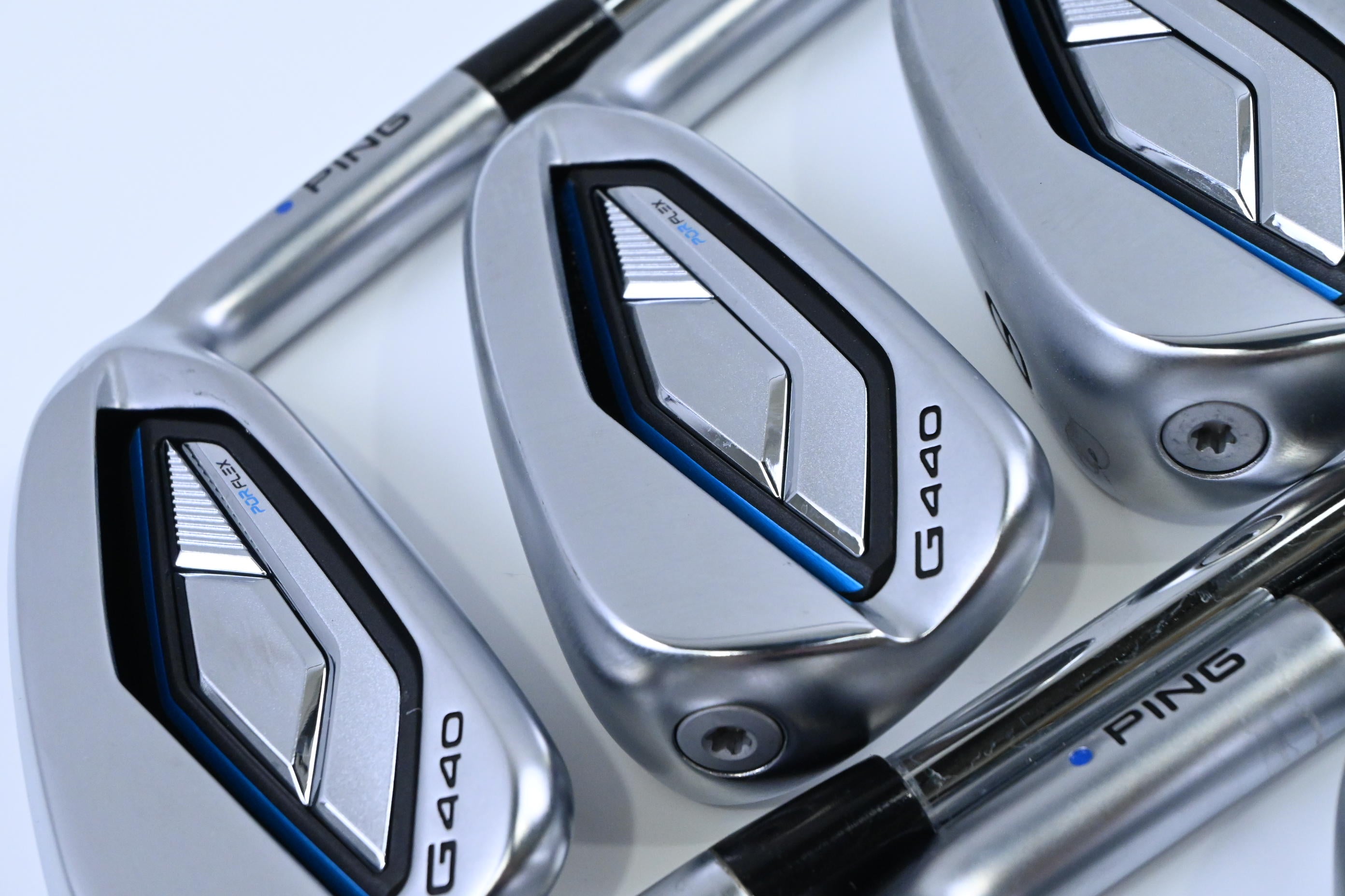 Ping G440 Irons / 6-PW+UW+SW / Blue Dot / Regular Flex Ping AWT 3.0 Shafts