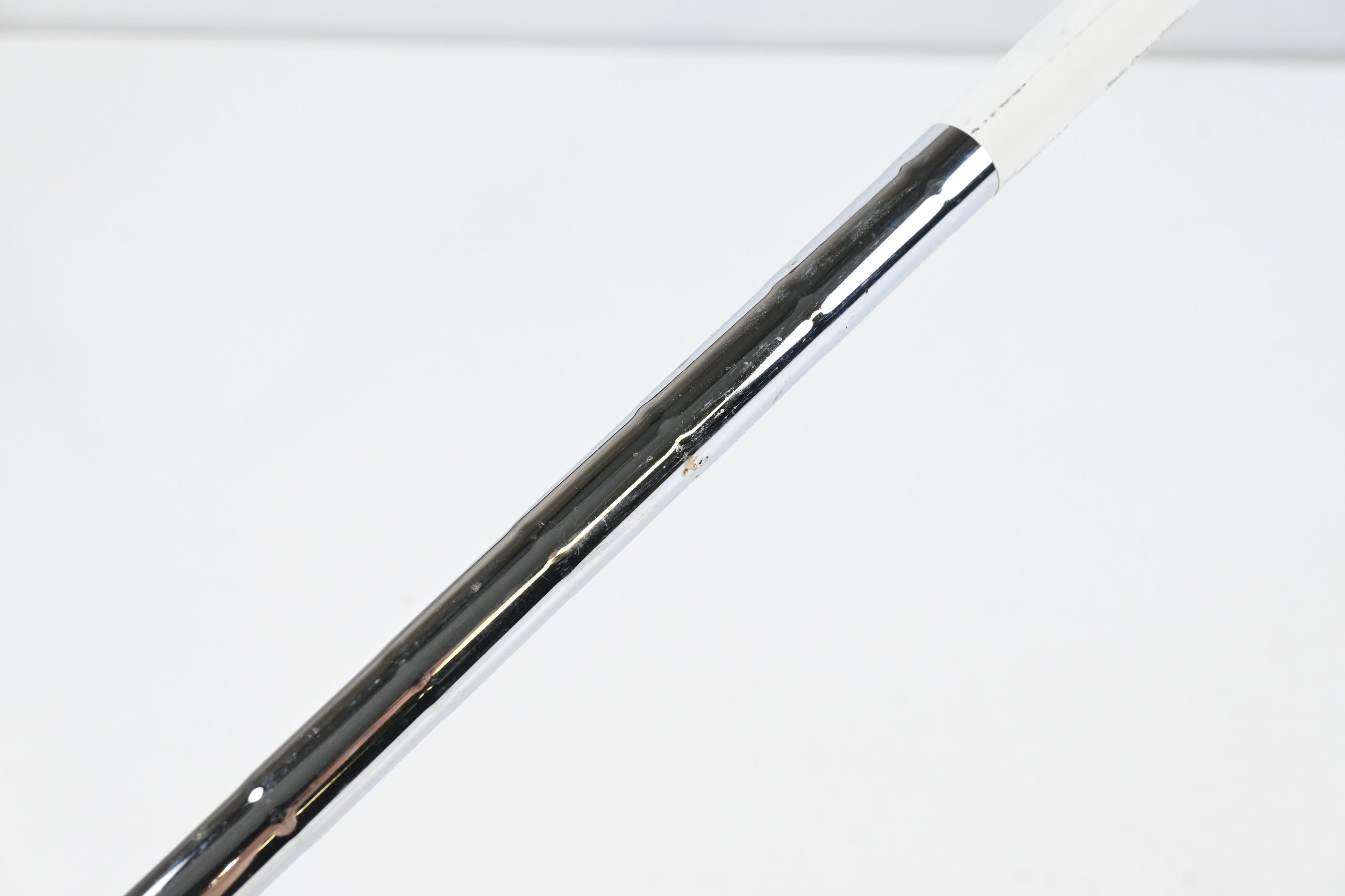 Cleveland 588 Tour Action Gap Wedge / 52 Degree / Wedge Flex Steel Shaft