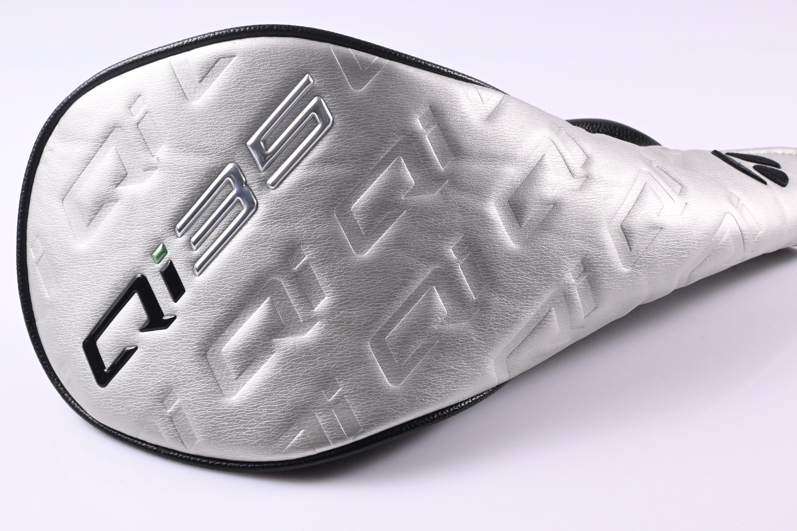 Taylormade Qi35 Driver / 10.5 Degree / Regular Flex Fujikura Ventus Blue '25 5