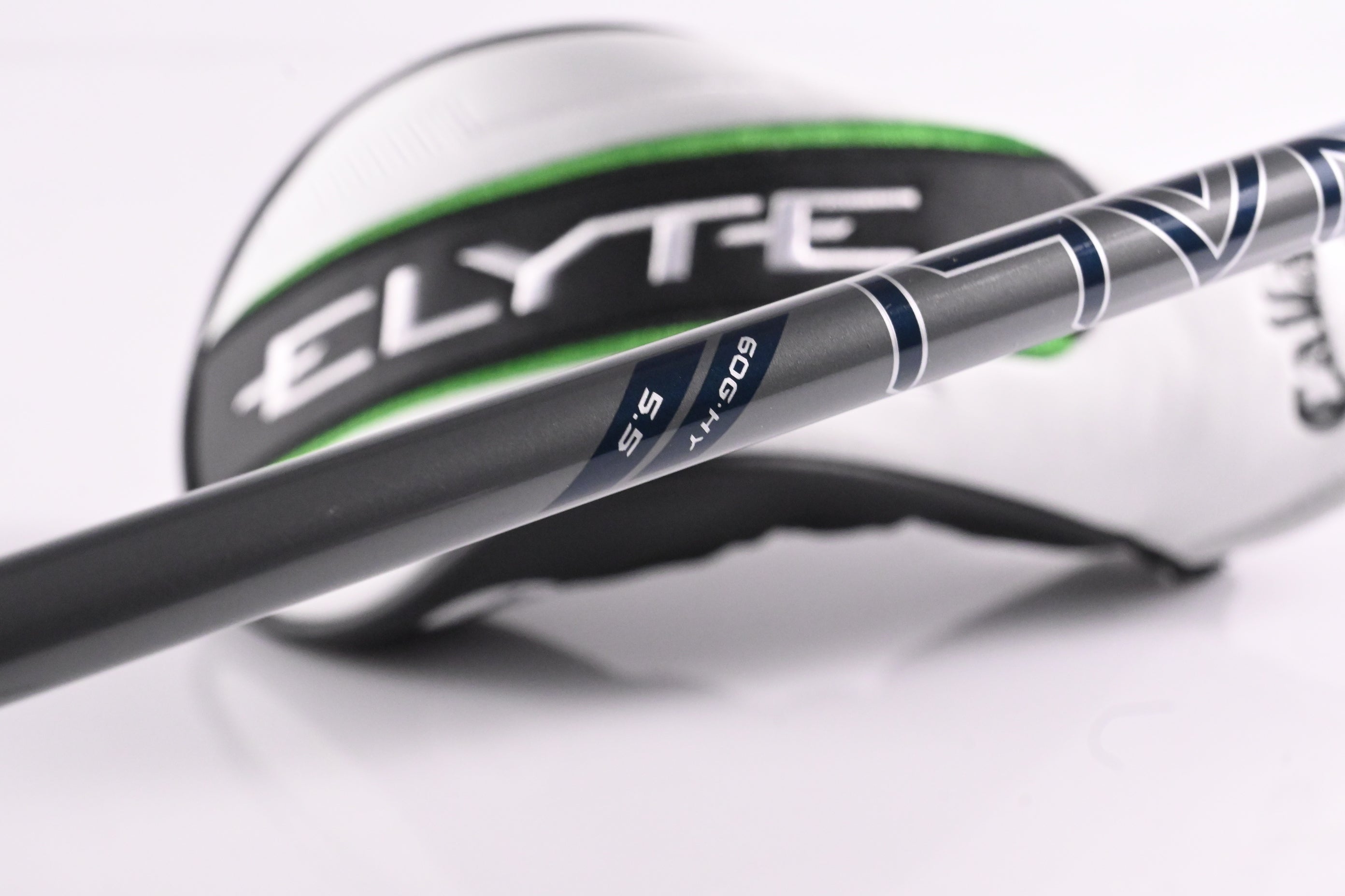 Callaway Elyte X #4 Hybrid / 21 Degree / Regular Flex Denali Charcoal 60 Shaft