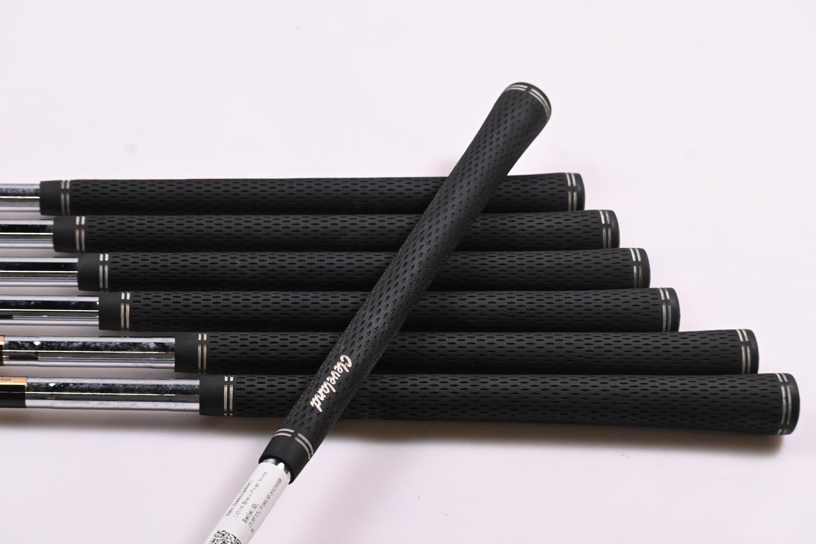 Cleveland CG16 Black Pearl Irons / 4-PW / Regular Flex Traction 85 Shafts