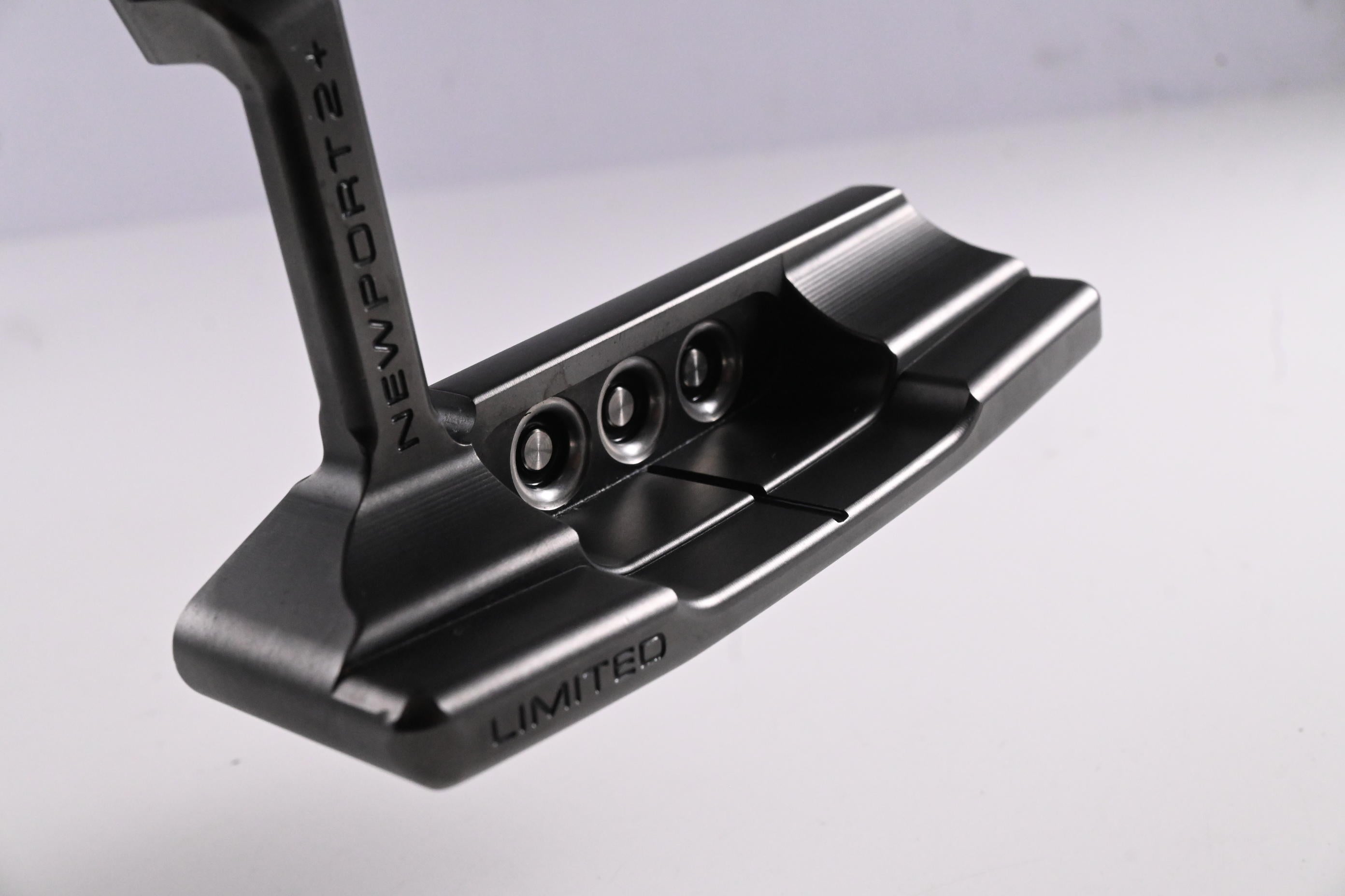 Scotty Cameron Special Select Jet Set Newport 2+ Limited Putter / 35 Inch