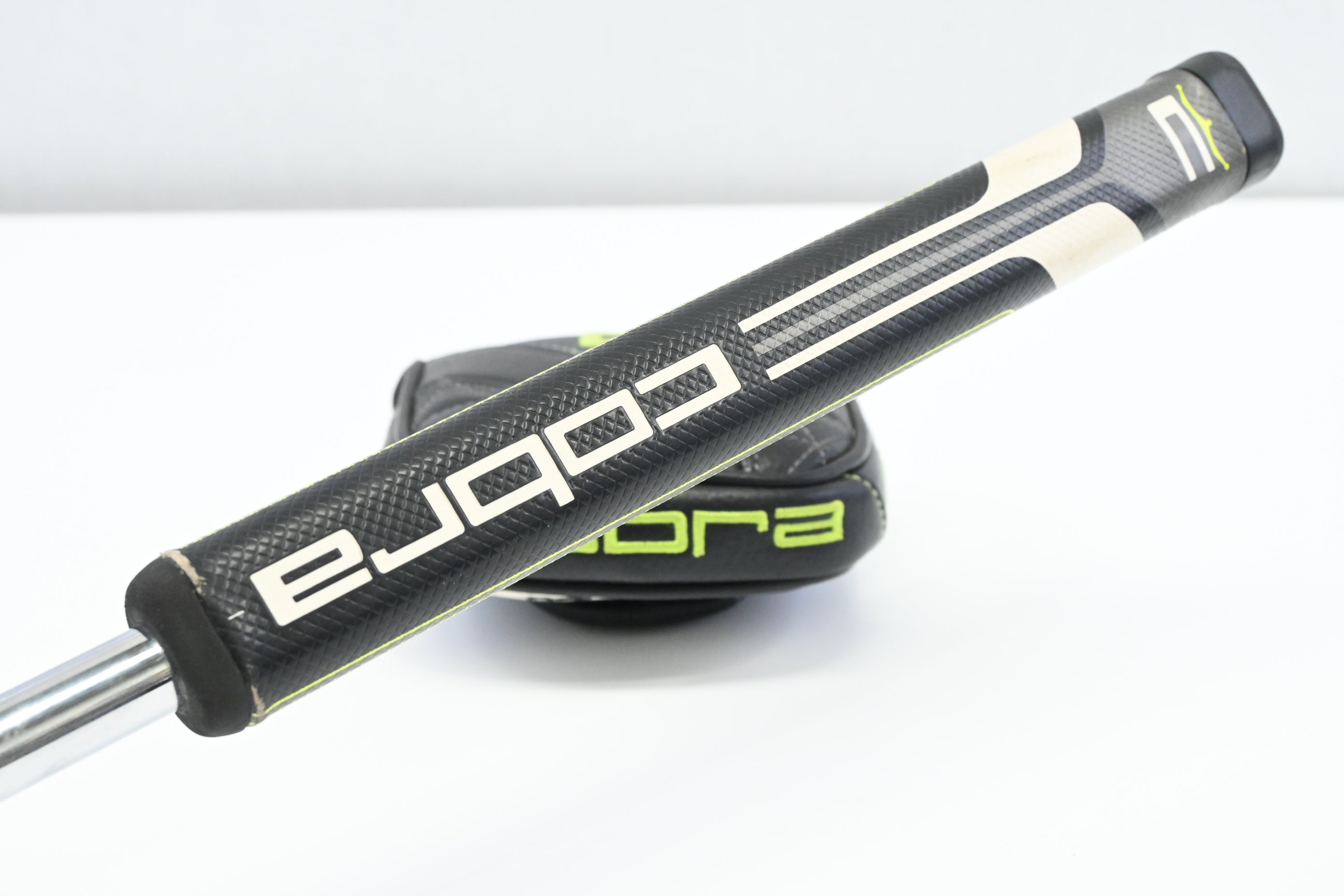 Cobra King Vintage Nova Putter / 35 Inch