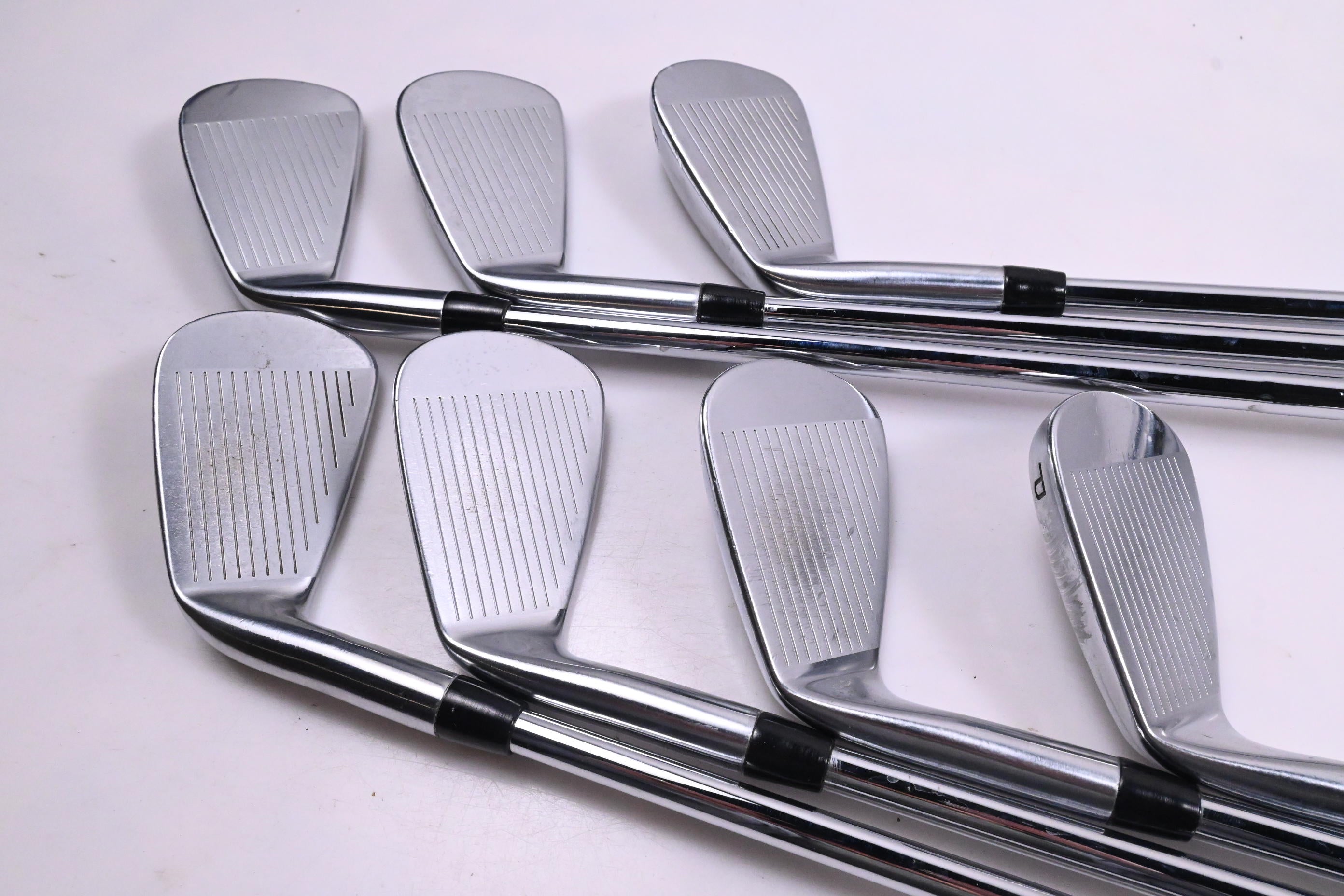 Cobra King Tour/CB/MB Irons / 4-PW / X-Flex N.S.Pro Modus³ Tour 105 Shafts