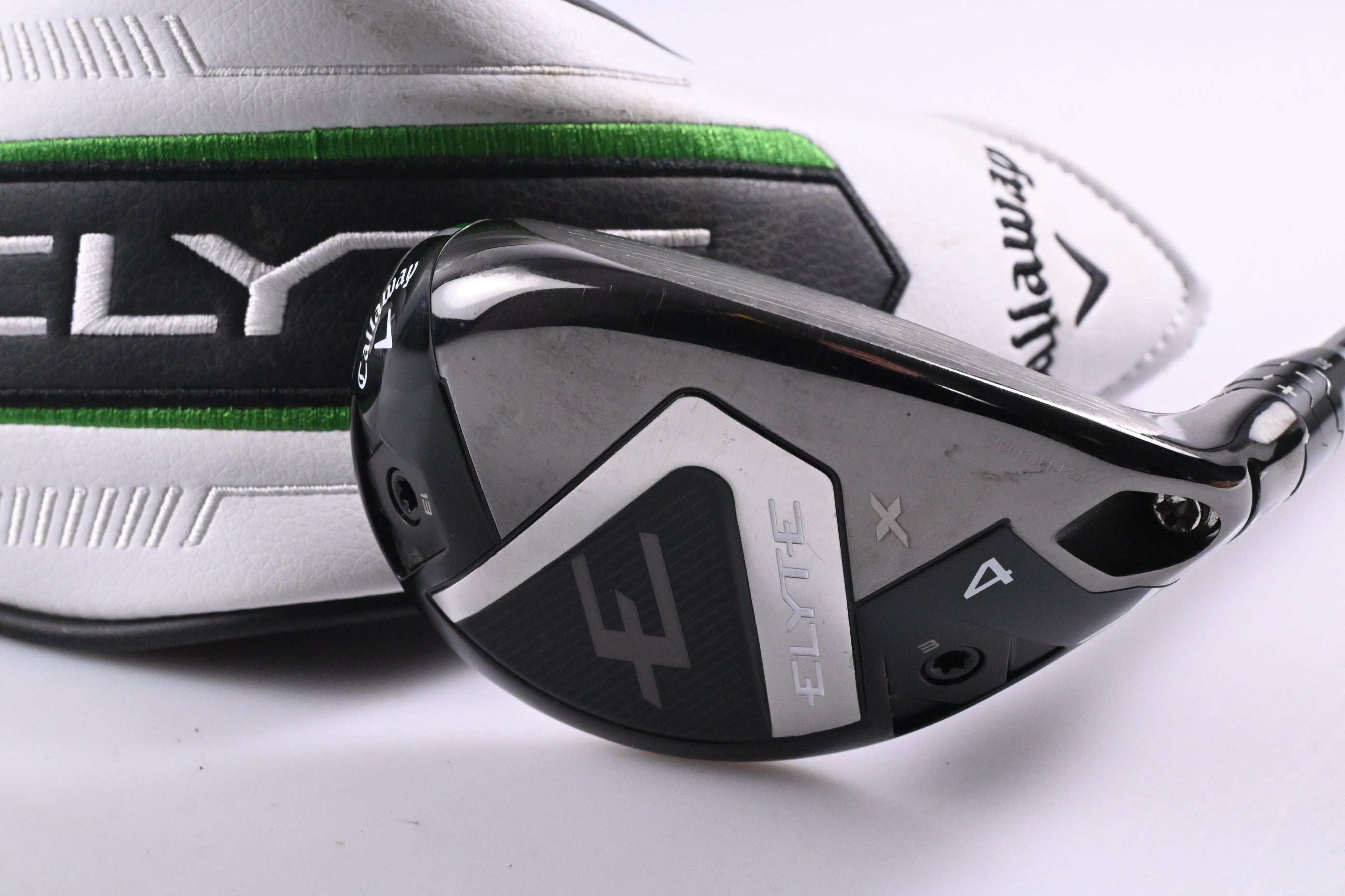Callaway Elyte X #4 Hybrid / 21 Degree / Regular Flex Denali Charcoal 60 Shaft